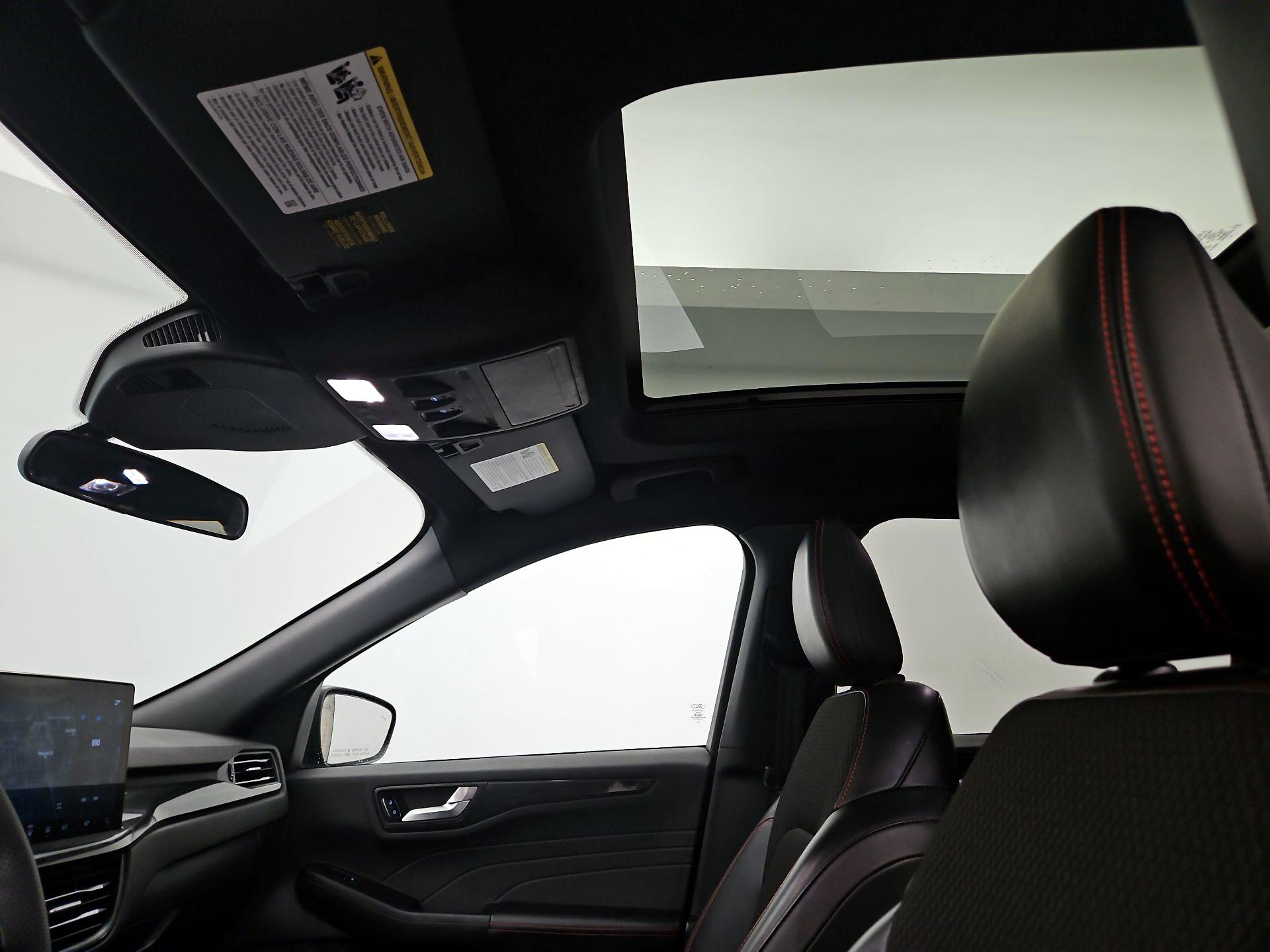 Thumbnail: 2023 Ford Escape - 20