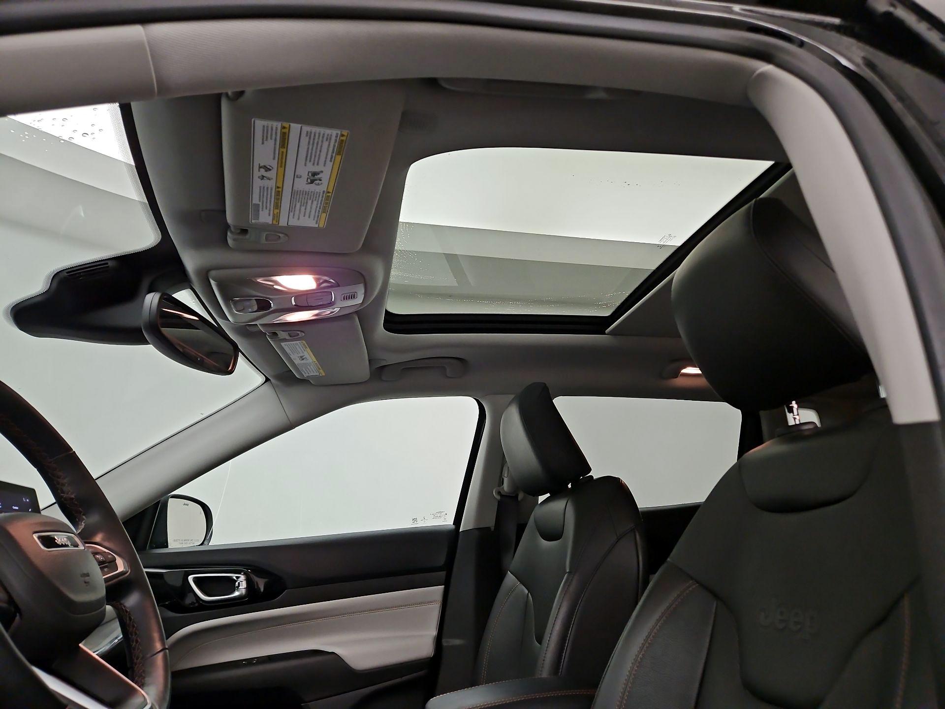 Thumbnail: 2022 Jeep Compass - 19