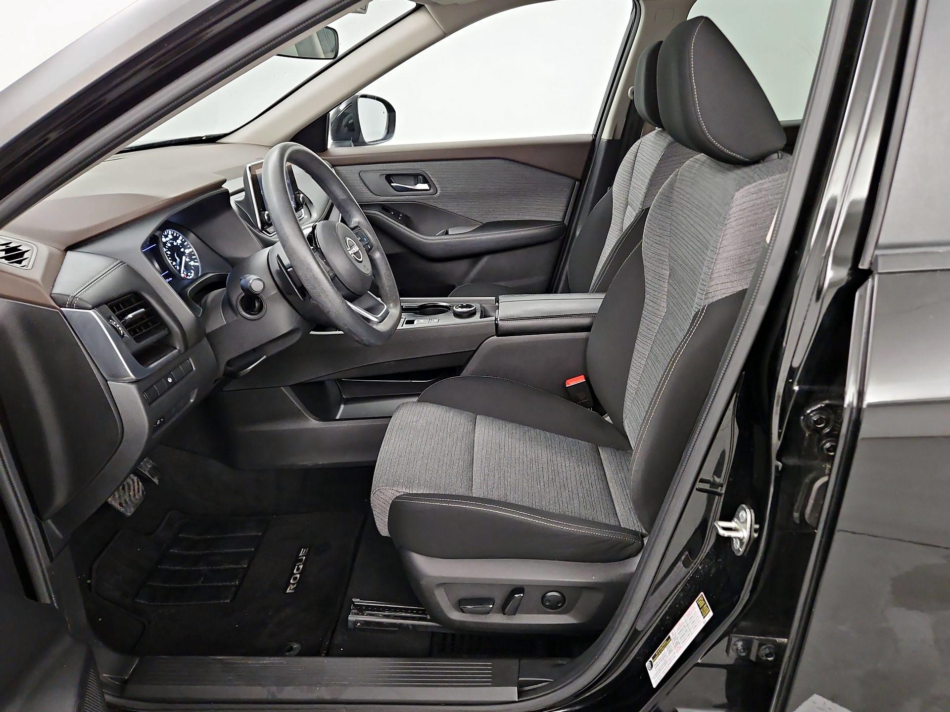 Thumbnail: 2023 Nissan Rogue - 11