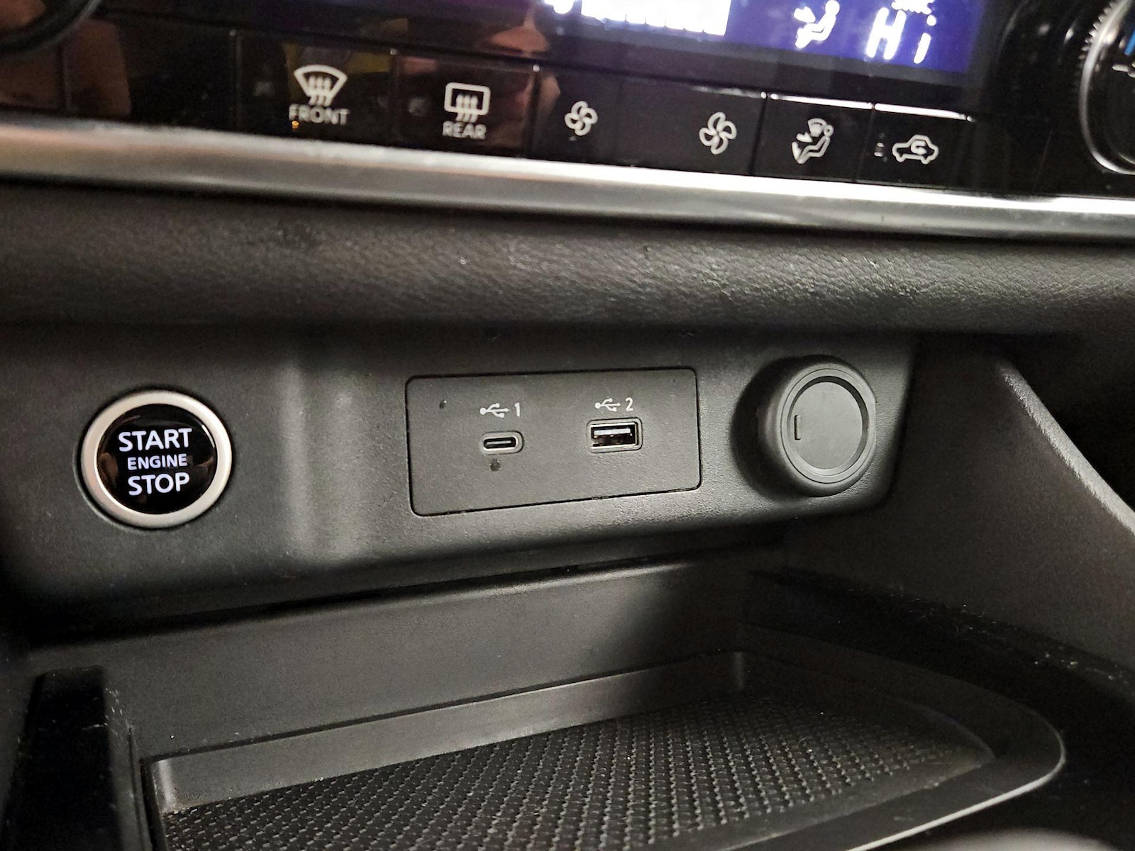 2023 Nissan Rogue SV - Photo 19