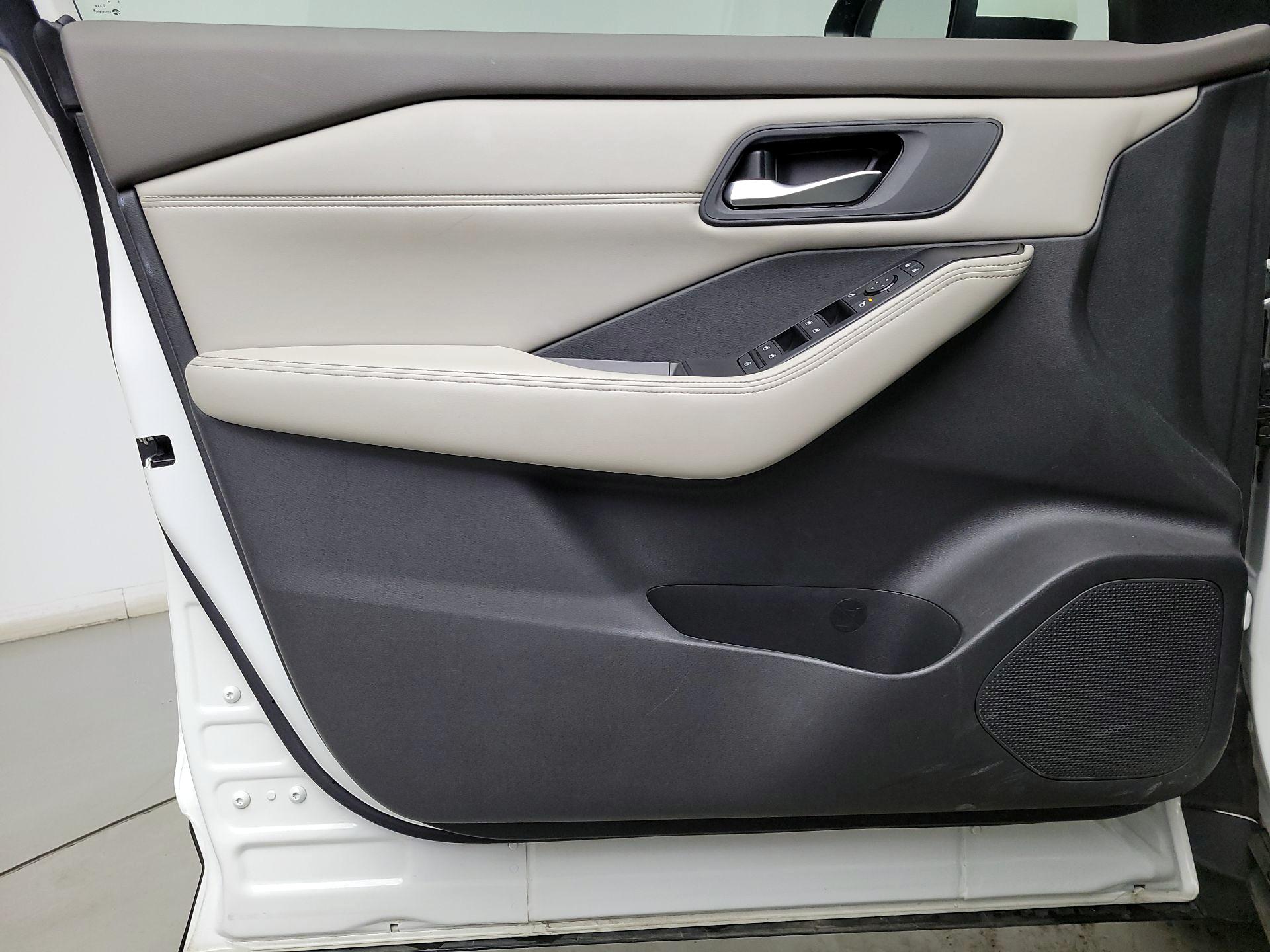 Thumbnail: 2023 Nissan Rogue - 12