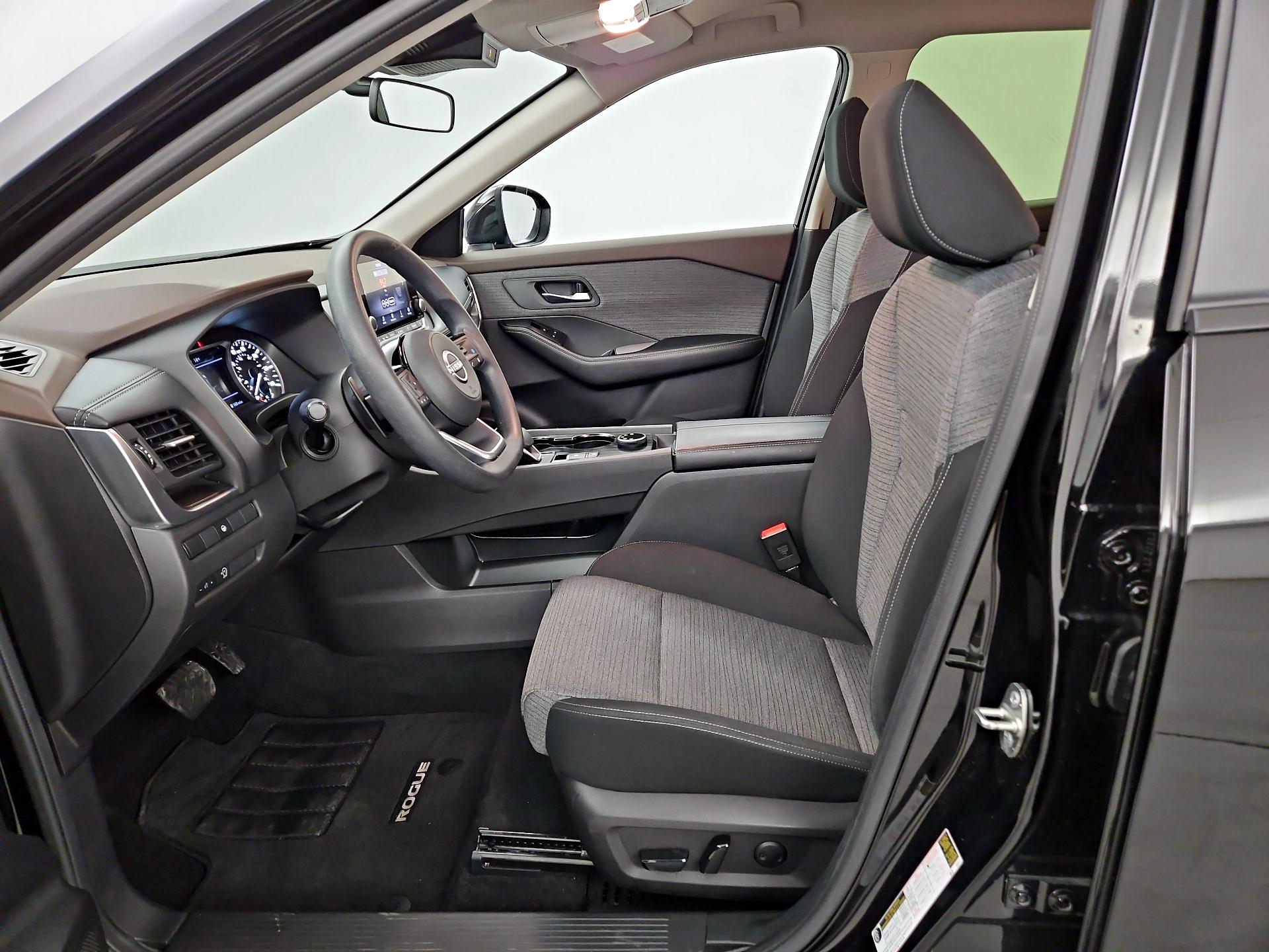 Thumbnail: 2023 Nissan Rogue - 11