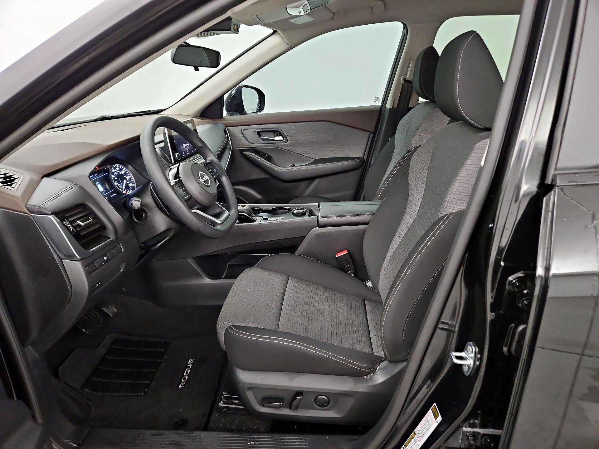 Thumbnail: 2023 Nissan Rogue - 11