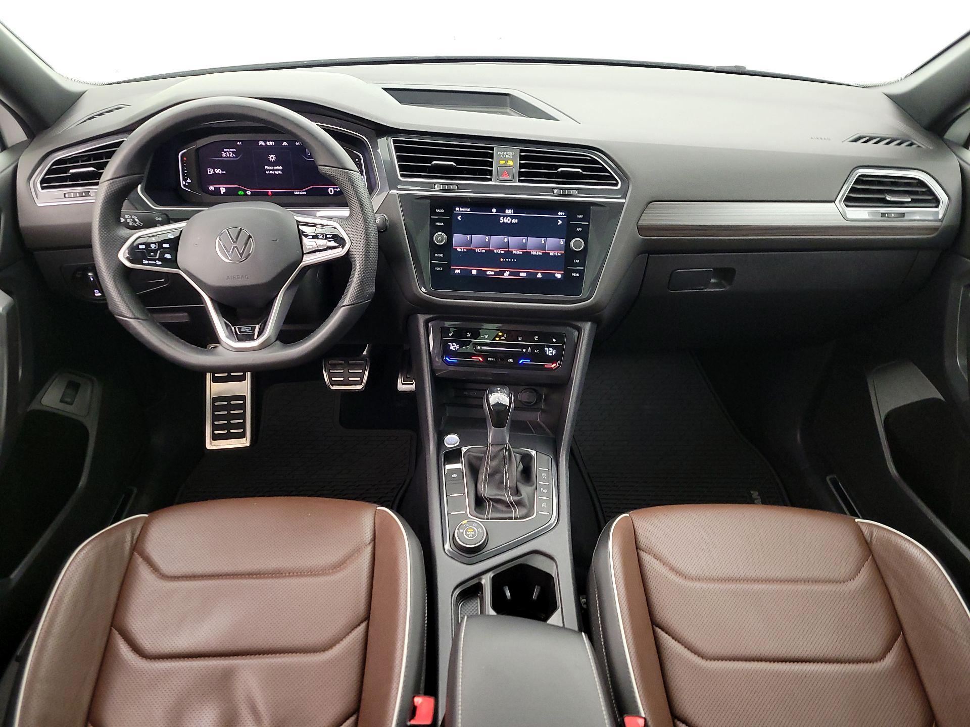 Thumbnail: 2022 Volkswagen Tiguan - 9