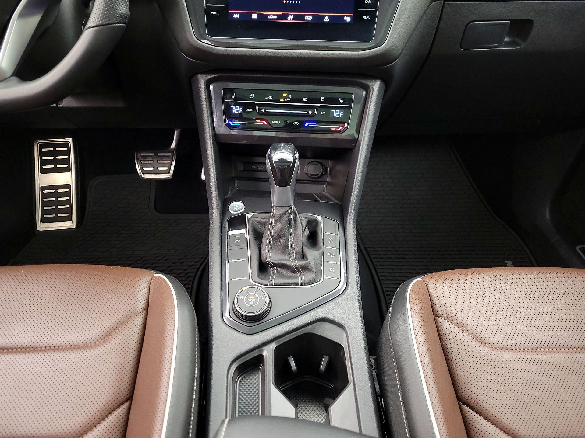 Thumbnail: 2022 Volkswagen Tiguan - 18