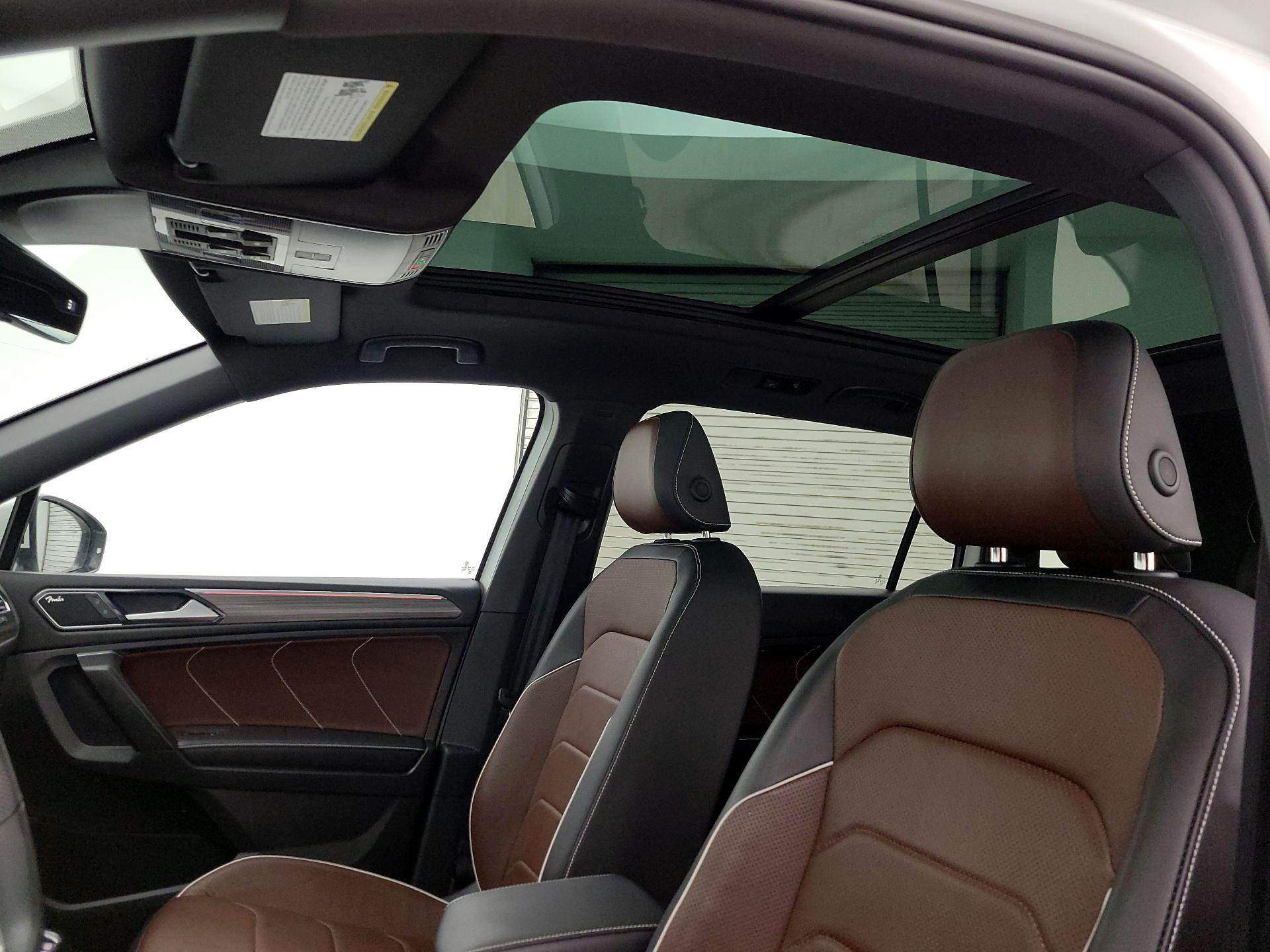 Thumbnail: 2022 Volkswagen Tiguan - 20