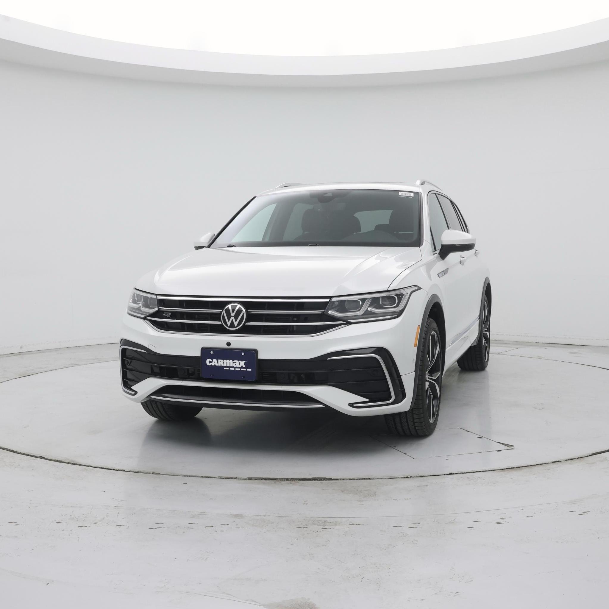 Thumbnail: 2022 Volkswagen Tiguan - 4