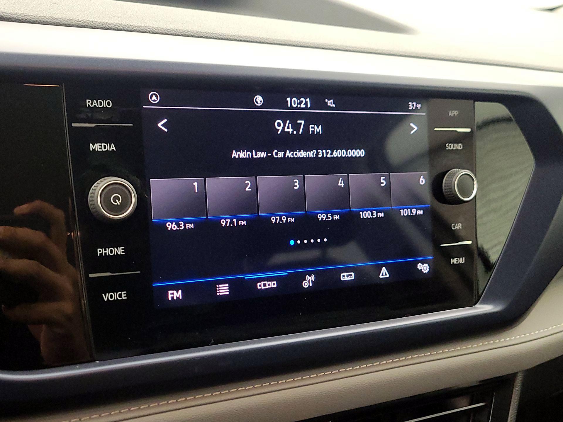 Thumbnail: 2024 Volkswagen Taos - 15