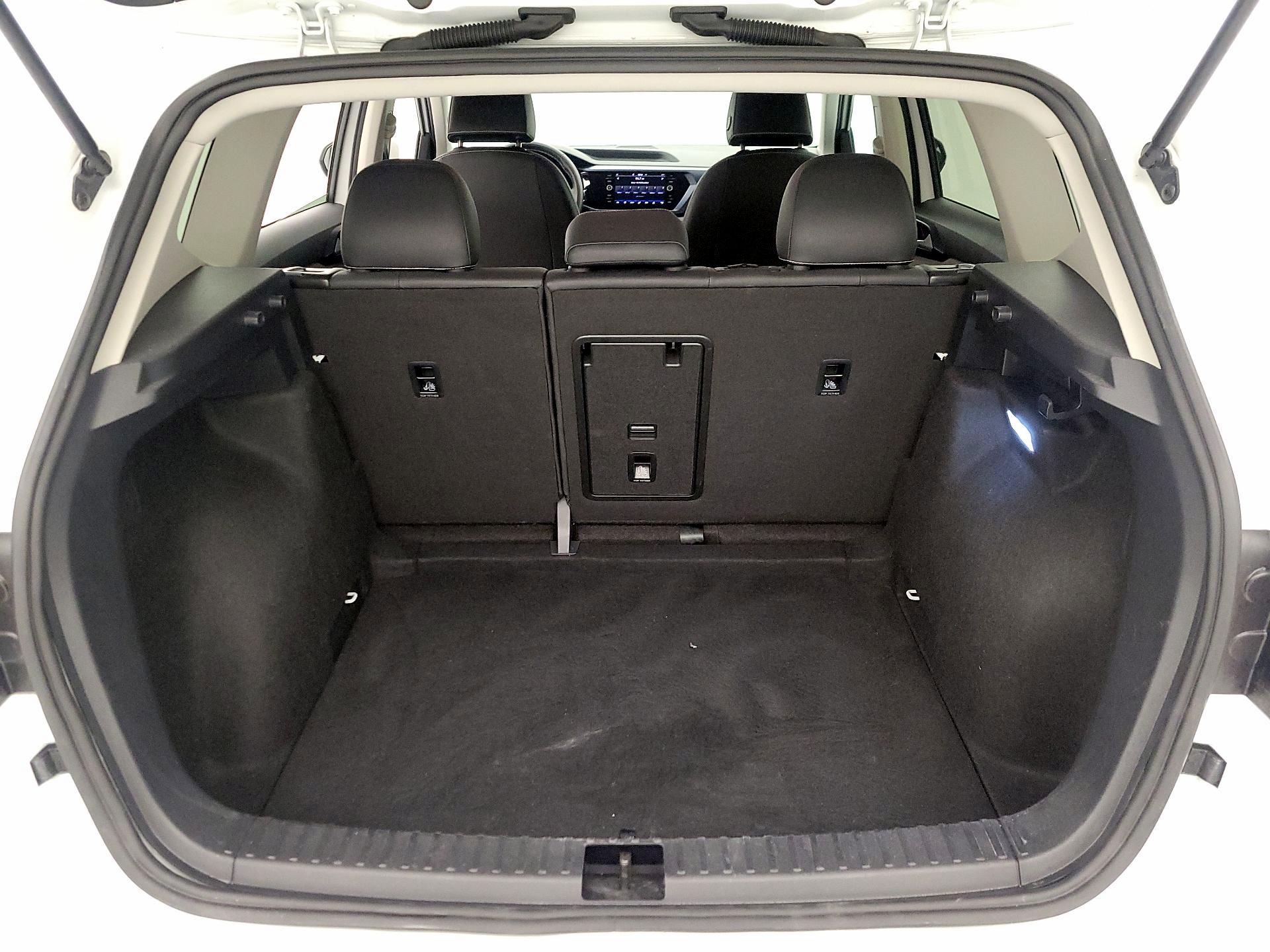 Thumbnail: 2024 Volkswagen Taos - 20