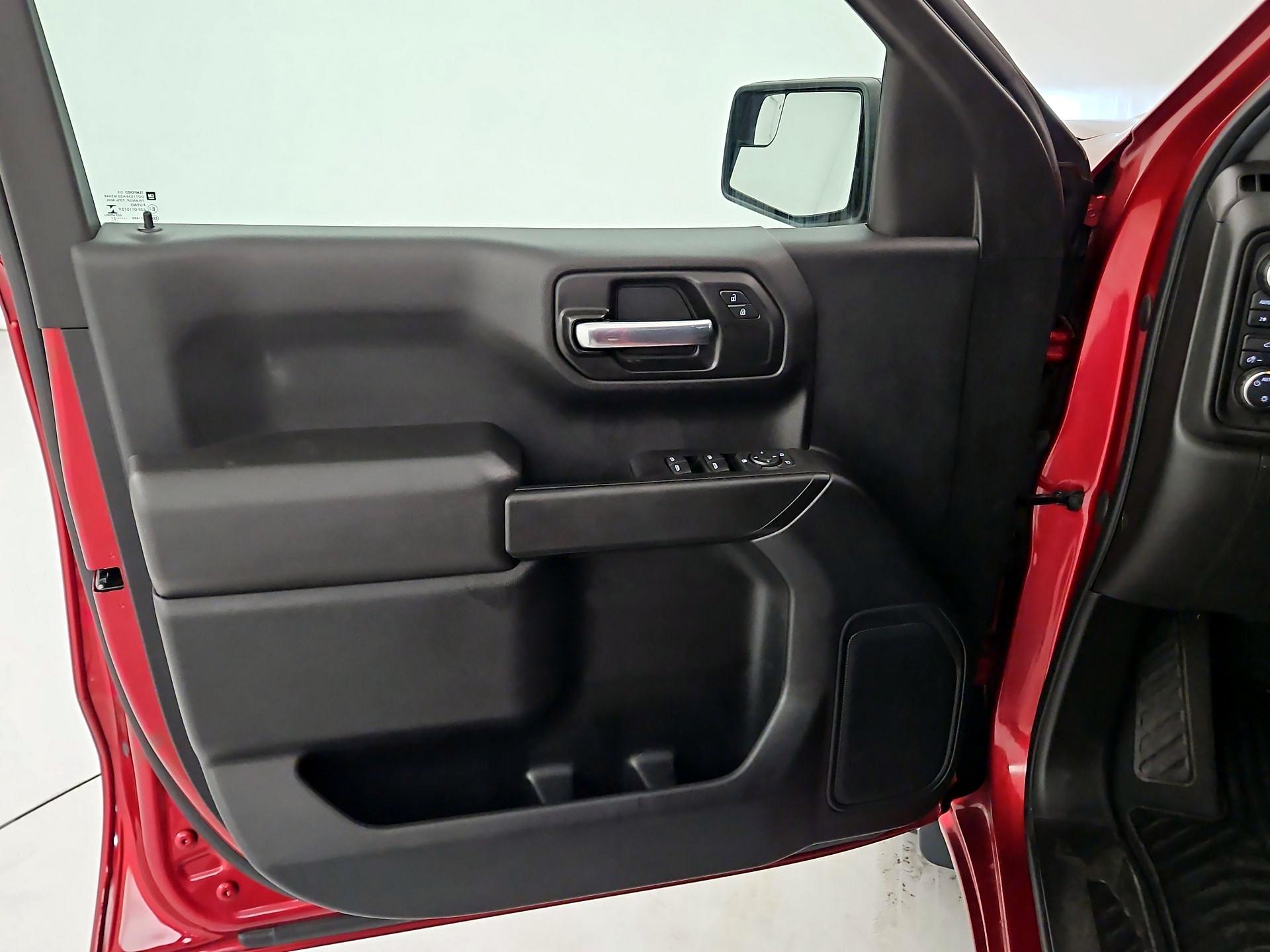 Thumbnail: 2021 Chevrolet Silverado 1500 - 12