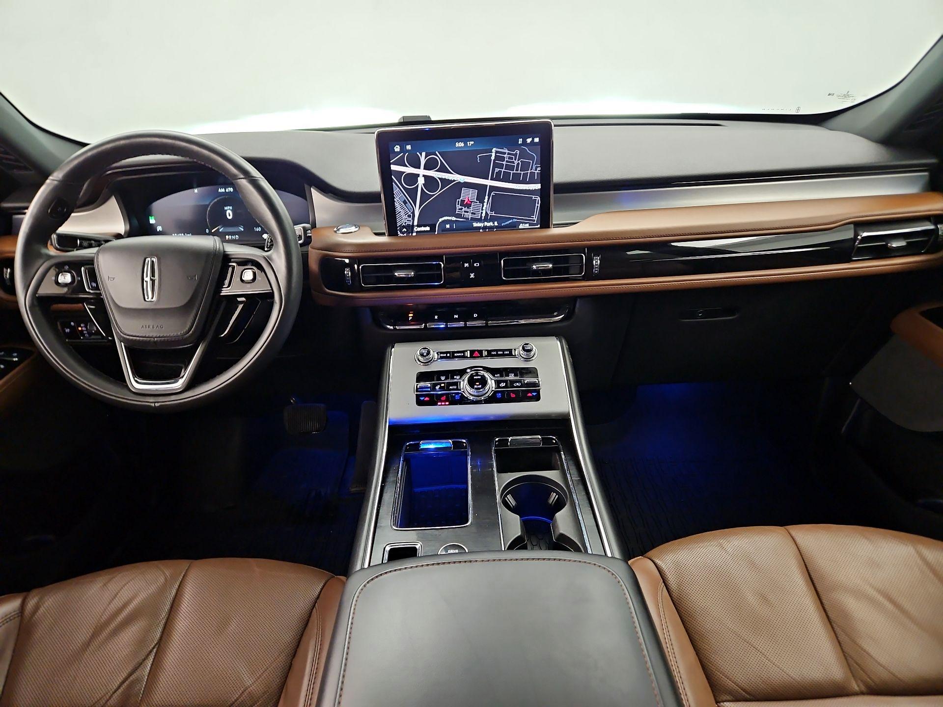 Thumbnail: 2023 Lincoln Aviator - 9