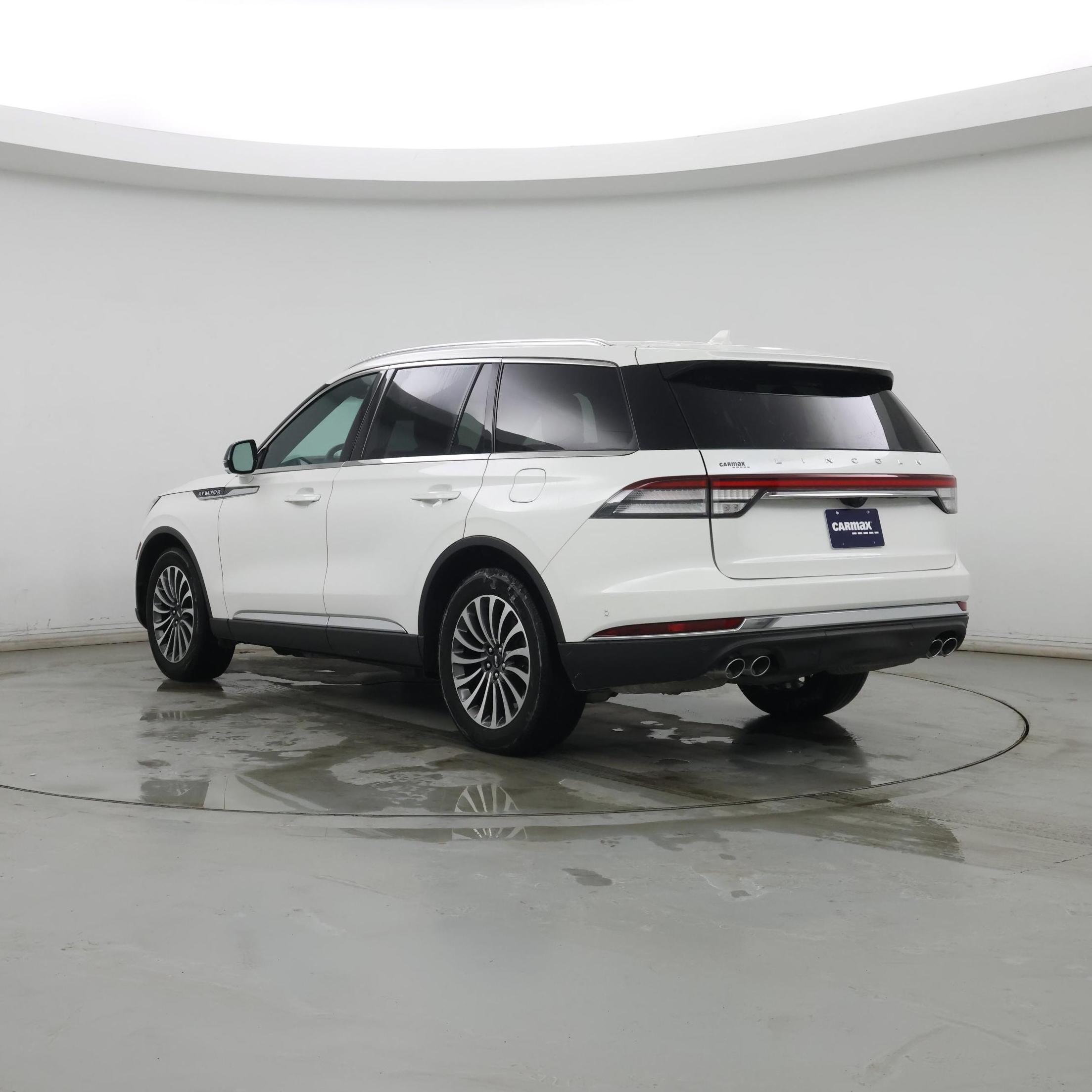 Thumbnail: 2023 Lincoln Aviator - 2
