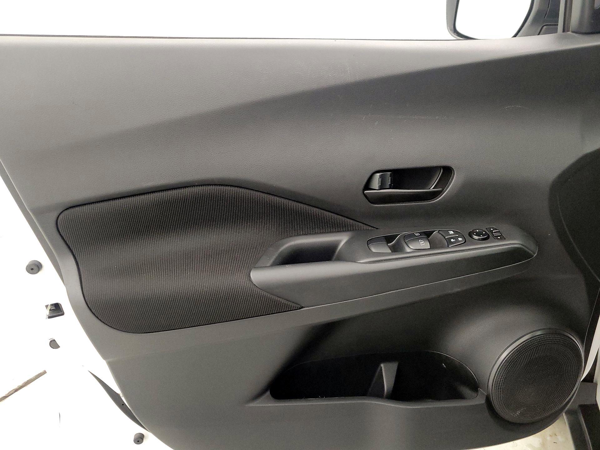 Thumbnail: 2022 Nissan Kicks - 12