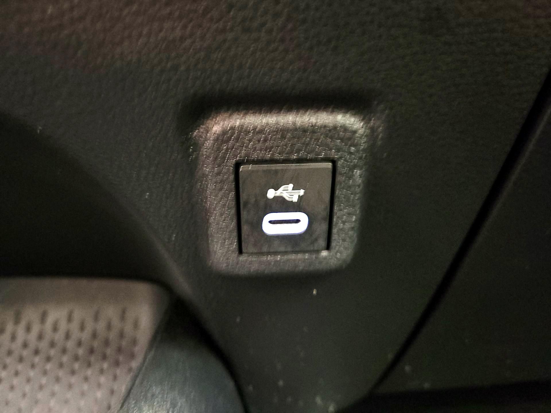 Thumbnail: 2024 Toyota Corolla - 19