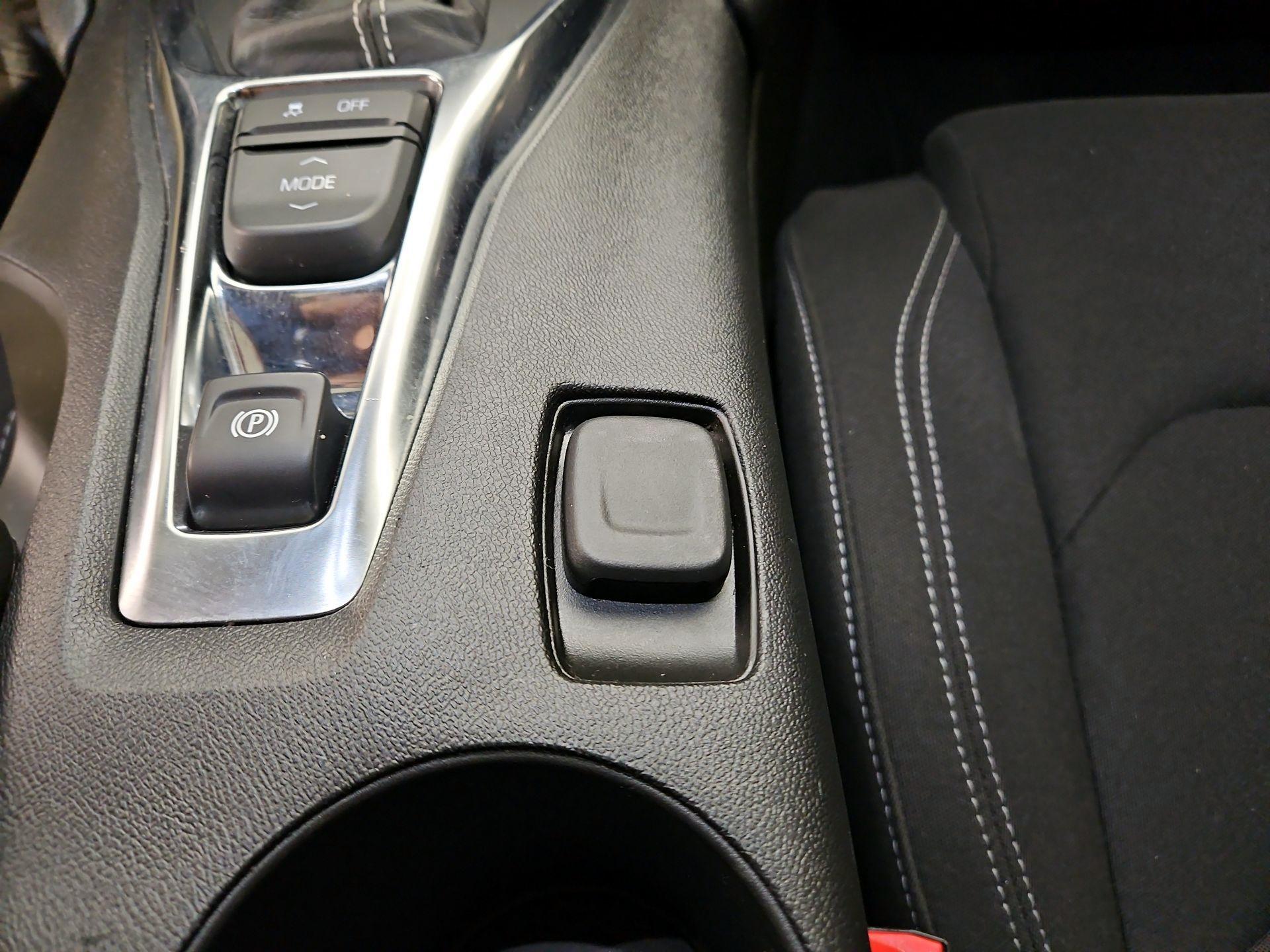 Thumbnail: 2021 Chevrolet Camaro - 17