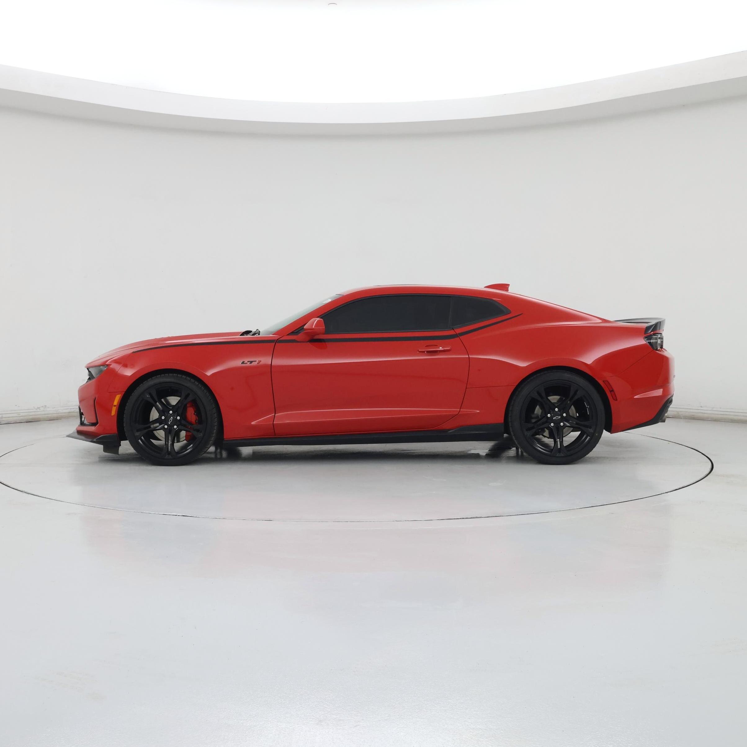 Thumbnail: 2021 Chevrolet Camaro - 3