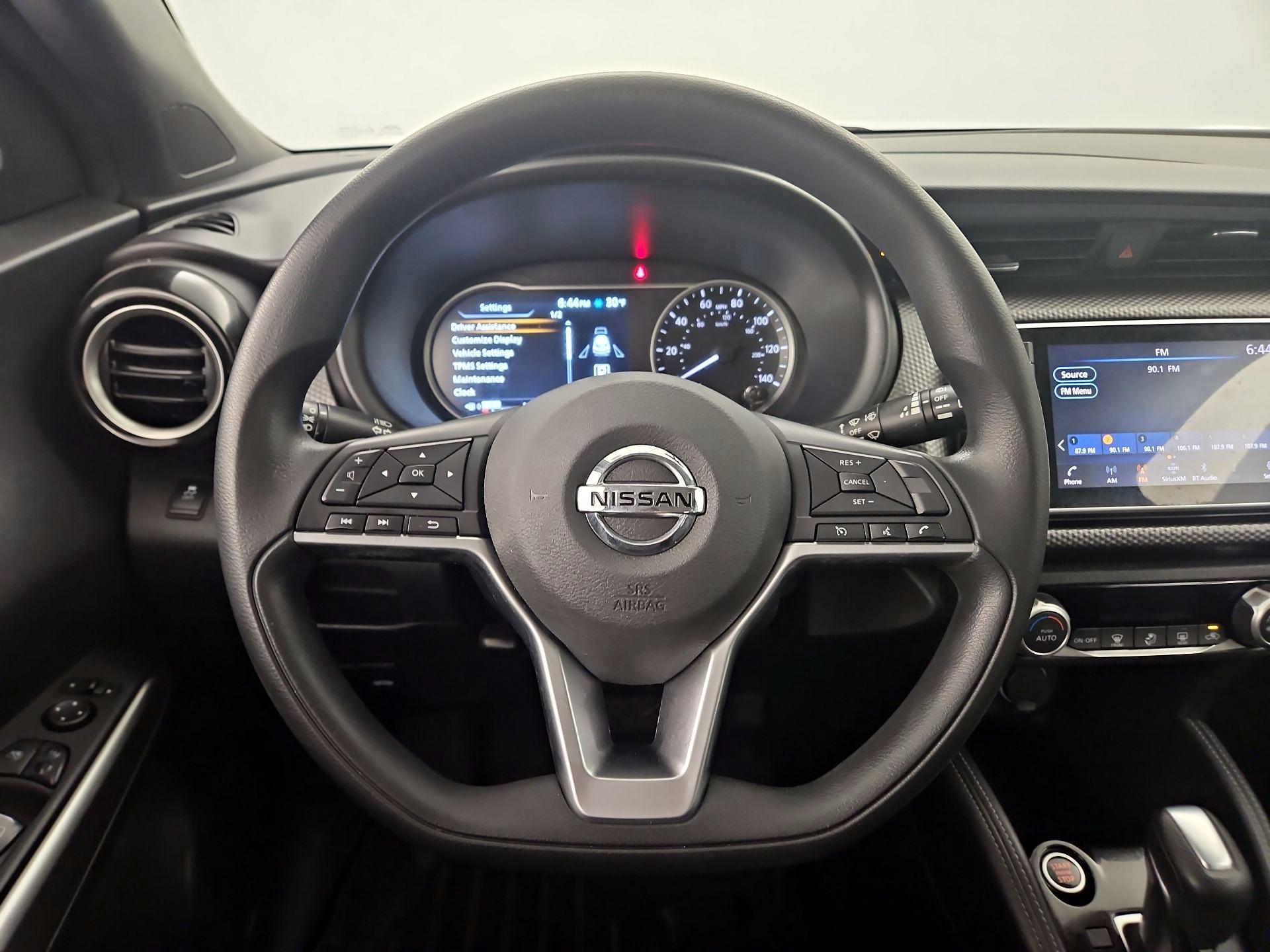 Thumbnail: 2019 Nissan Kicks - 10