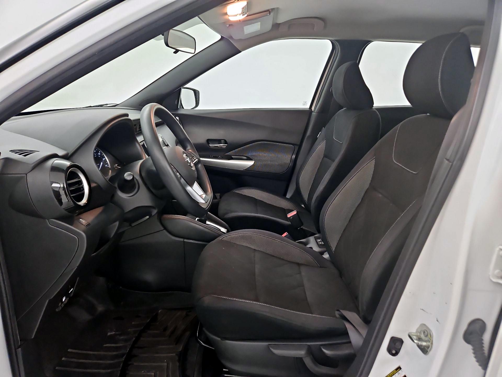 Thumbnail: 2019 Nissan Kicks - 11