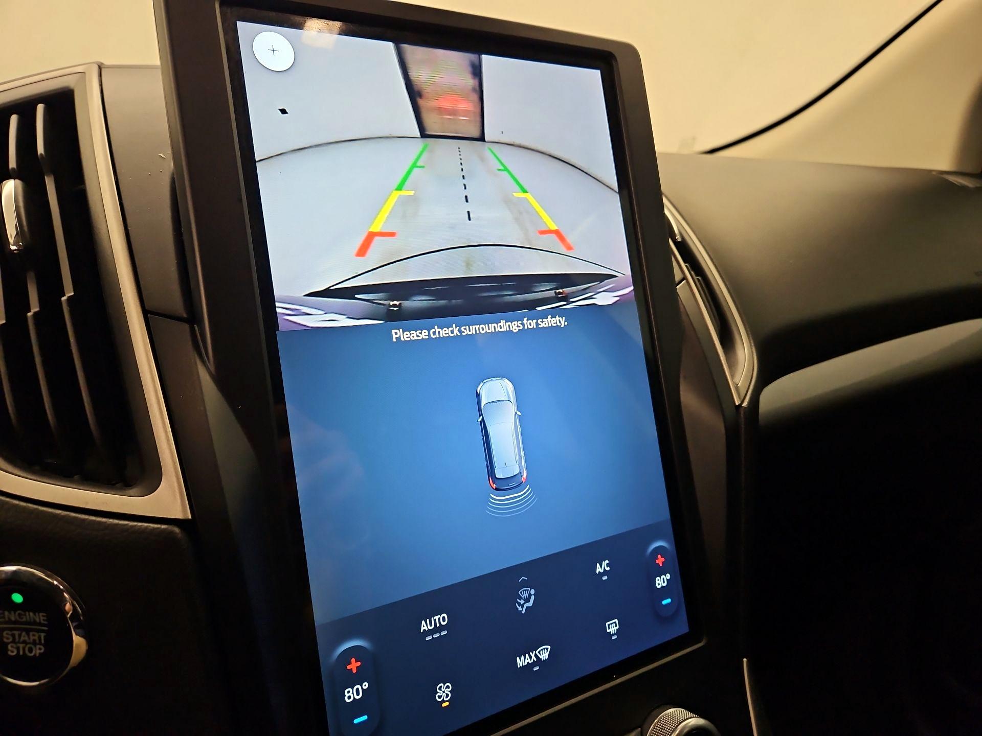 Thumbnail: 2022 Ford Edge - 14