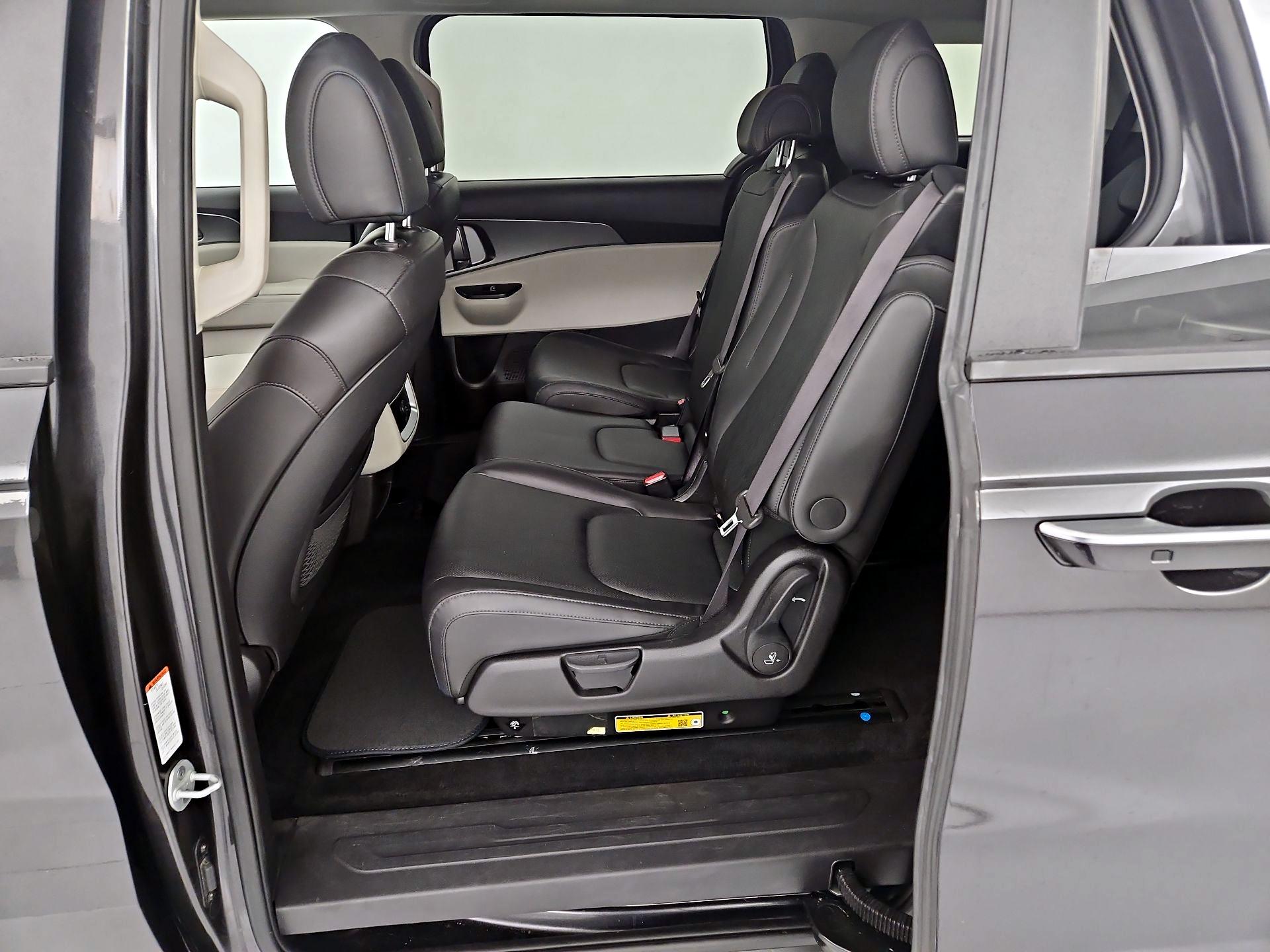 Thumbnail: 2024 Kia Carnival - 19