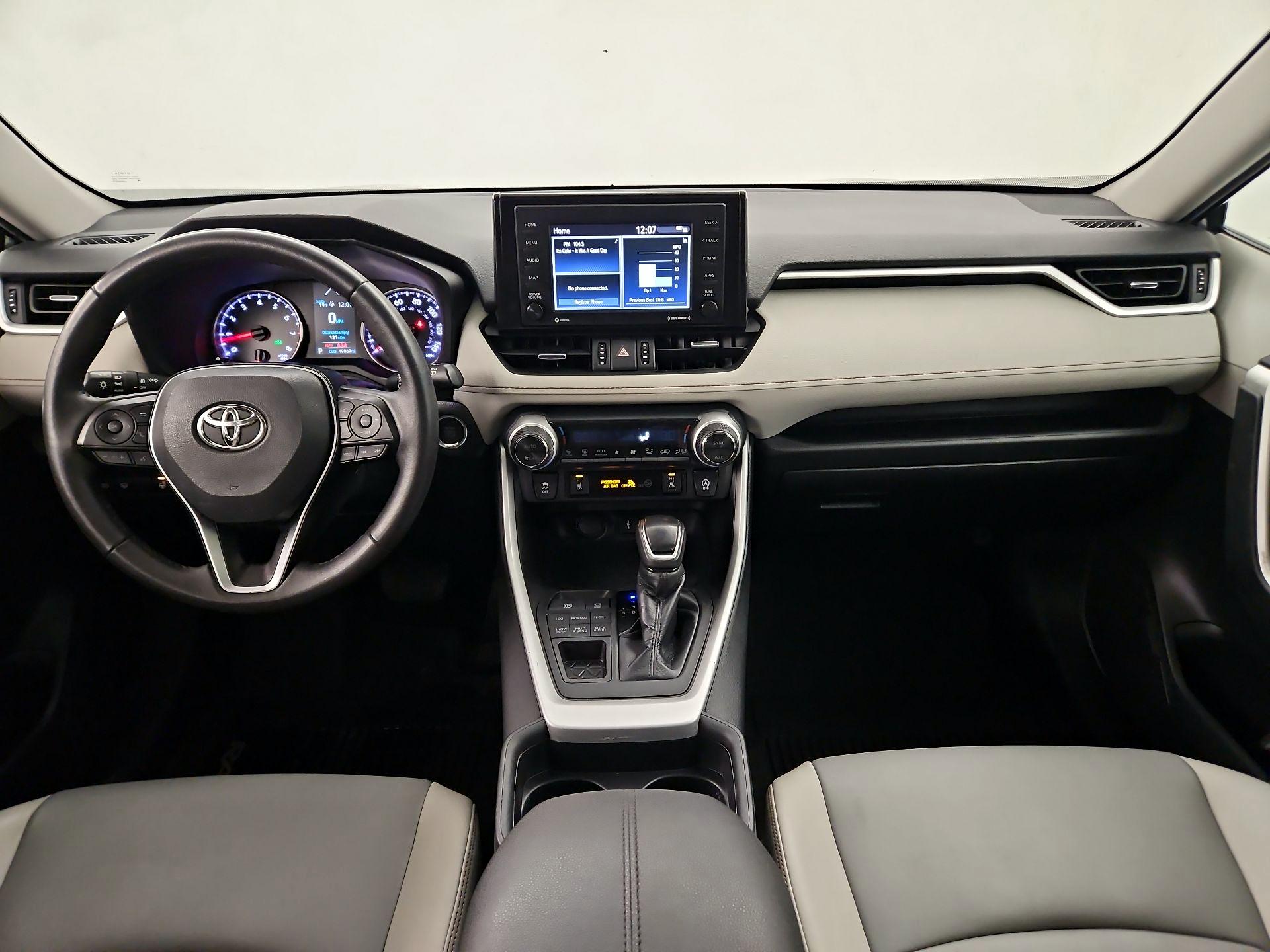 Thumbnail: 2020 Toyota RAV4 - 9