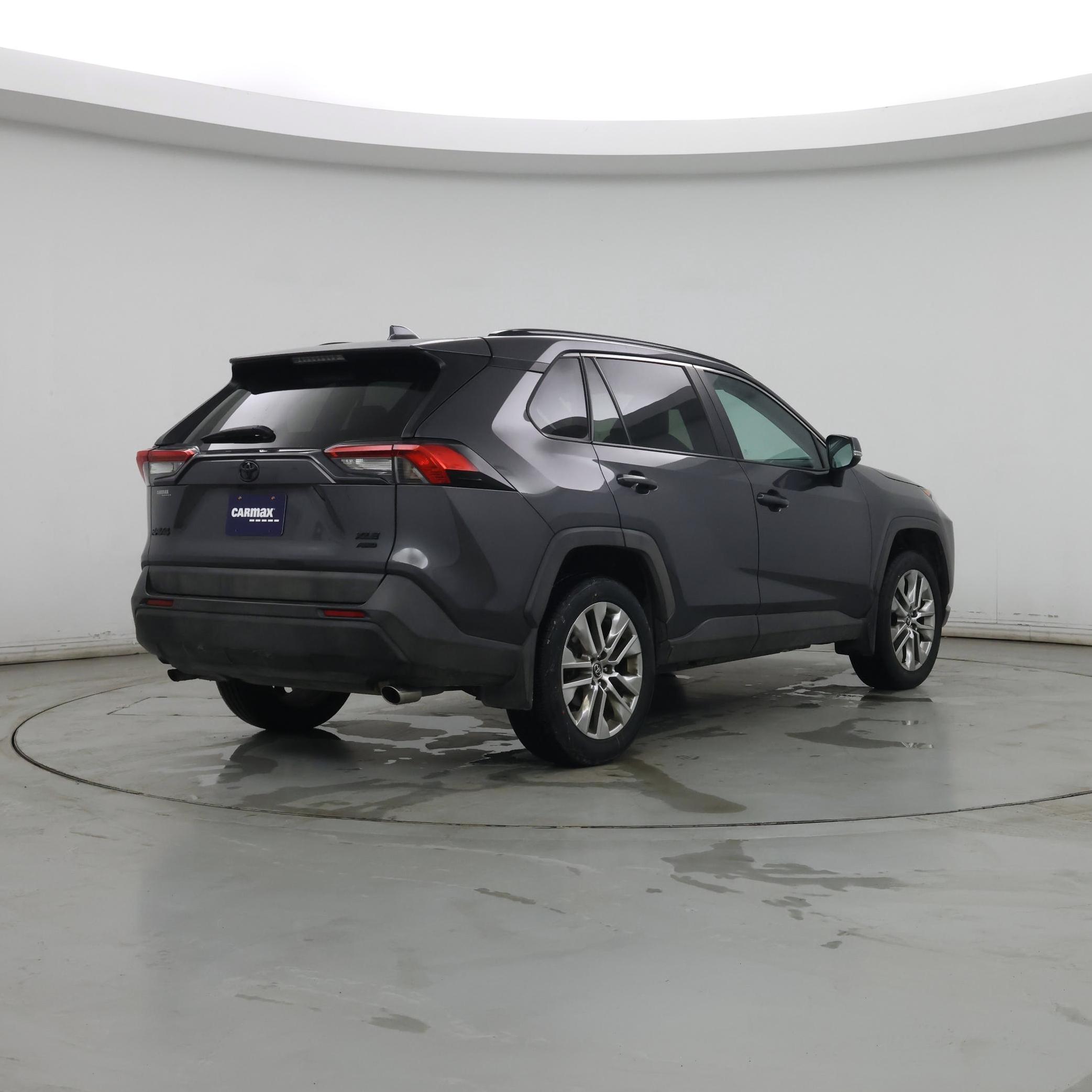 Thumbnail: 2020 Toyota RAV4 - 8