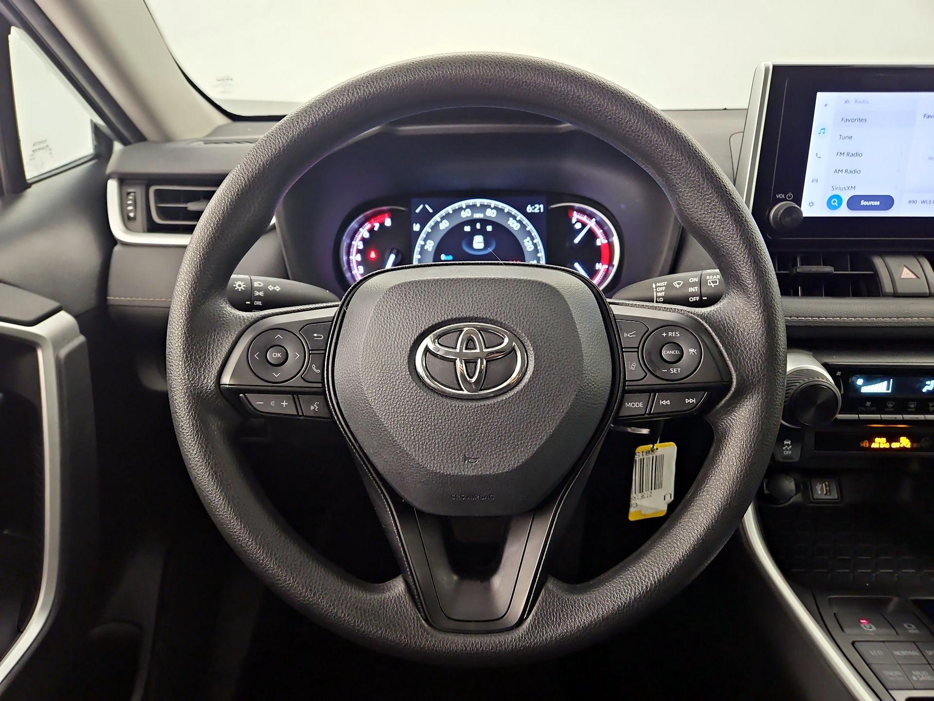 Thumbnail: 2024 Toyota RAV4 - 10