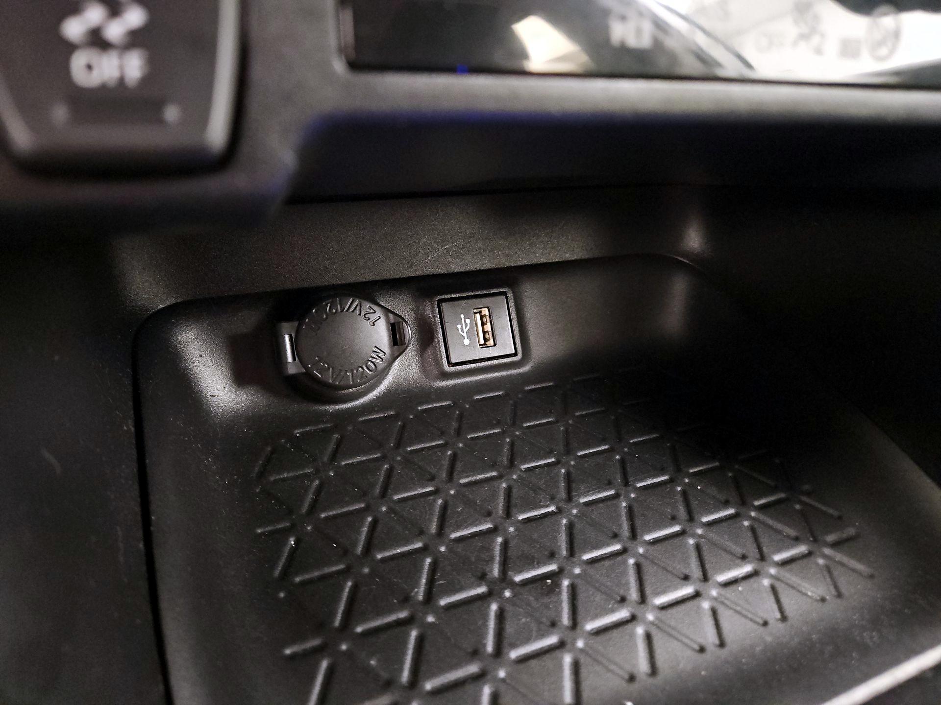 Thumbnail: 2024 Toyota RAV4 - 18