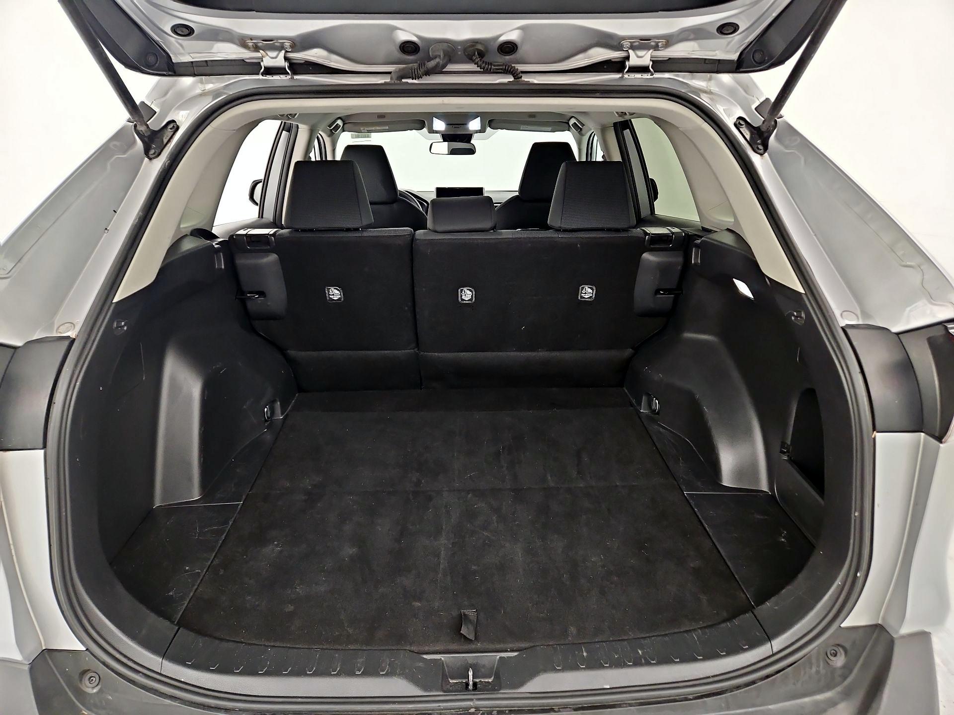 Thumbnail: 2024 Toyota RAV4 - 20