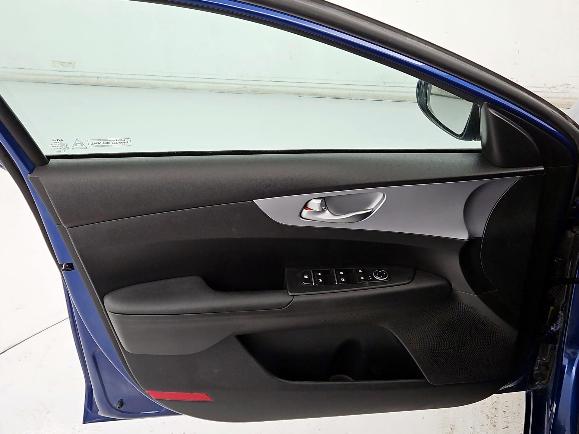 Thumbnail: 2024 Kia Forte - 12