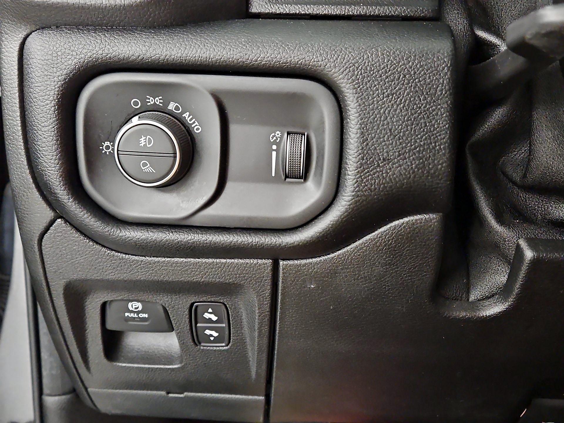 Thumbnail: 2021 RAM 1500 - 13