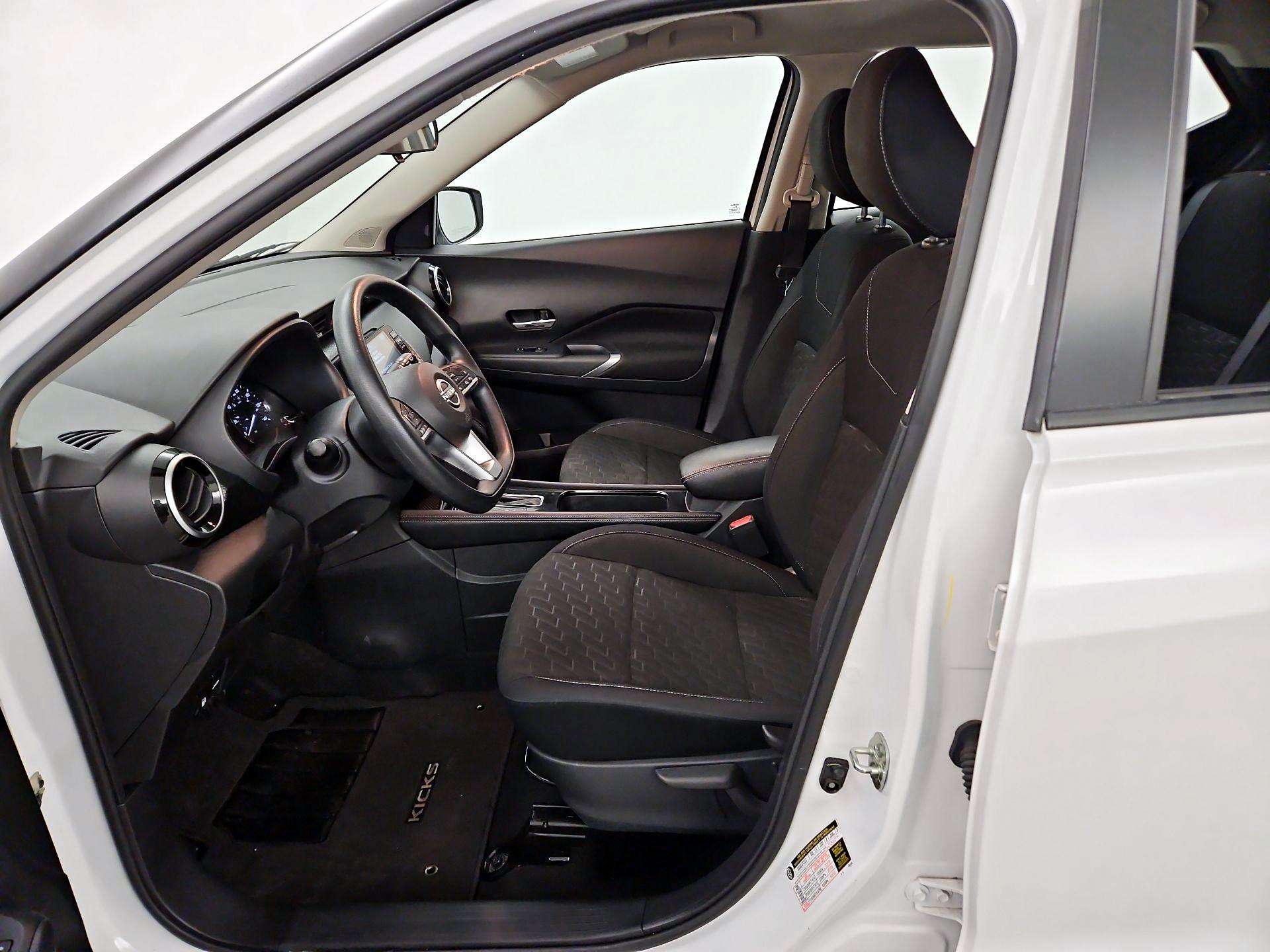 Thumbnail: 2023 Nissan Kicks - 11