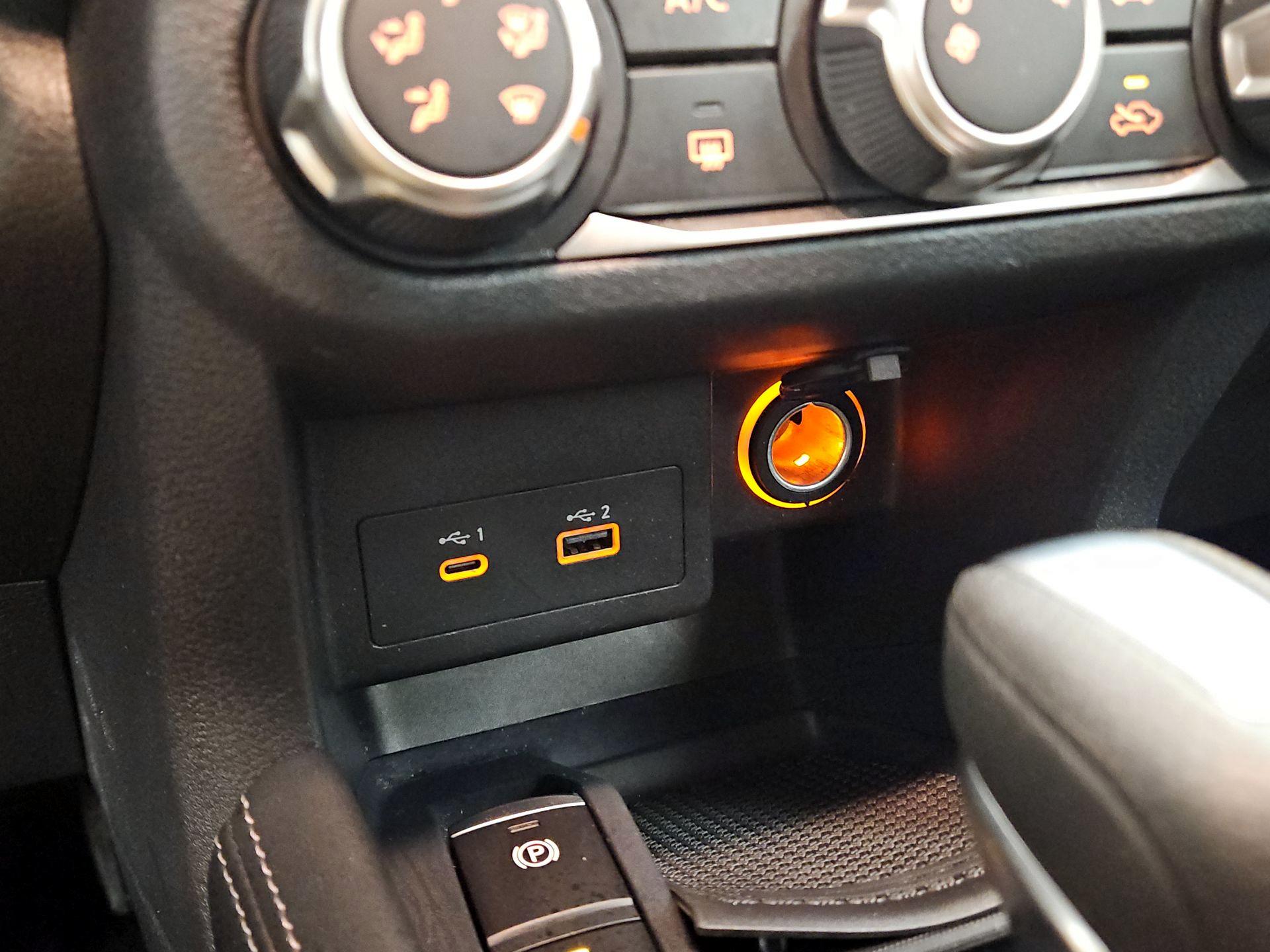 Thumbnail: 2023 Nissan Kicks - 17