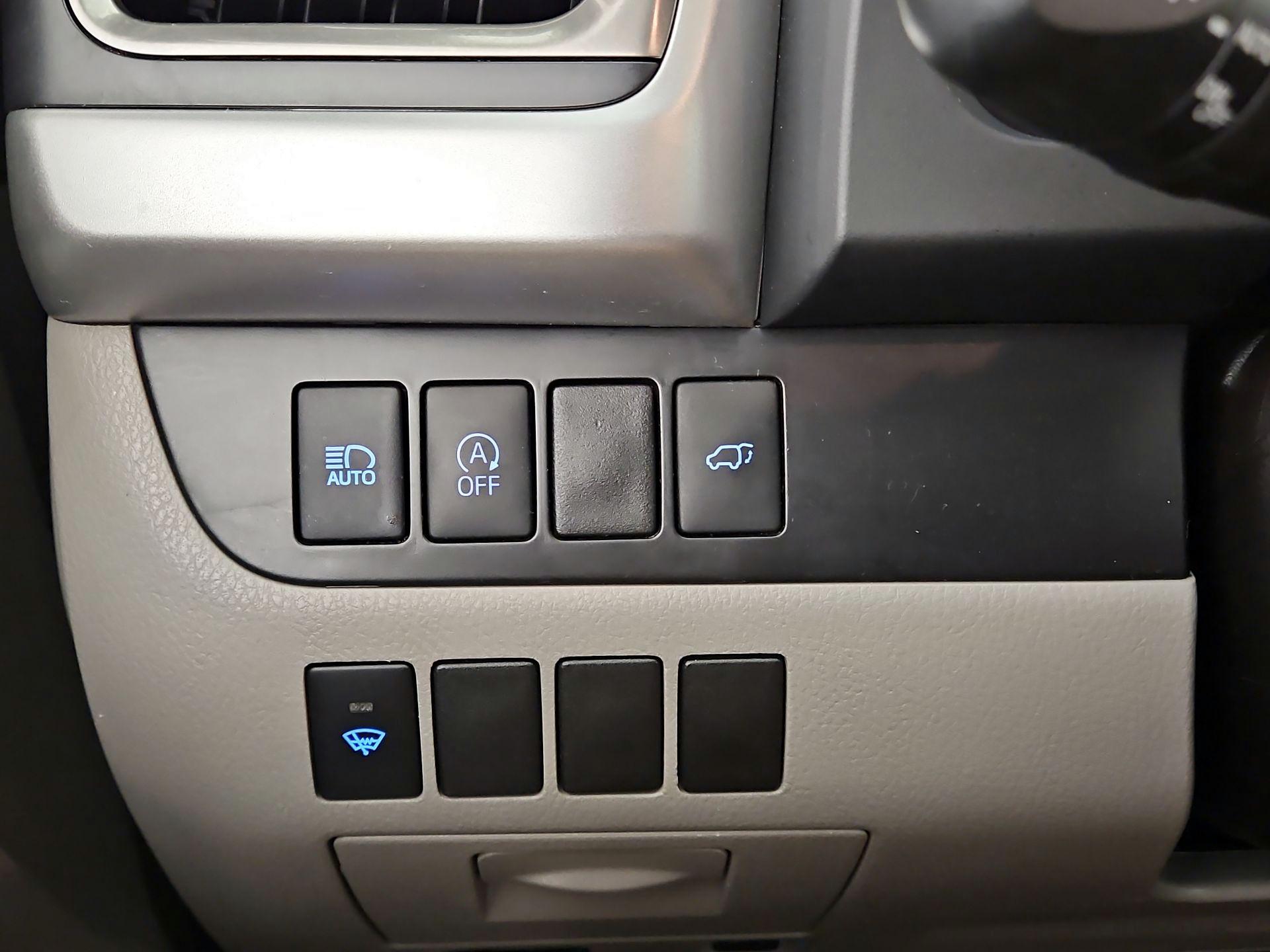 Thumbnail: 2019 Toyota Highlander - 13