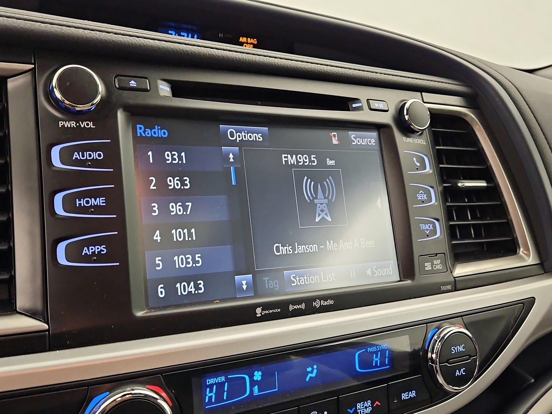 Thumbnail: 2019 Toyota Highlander - 15