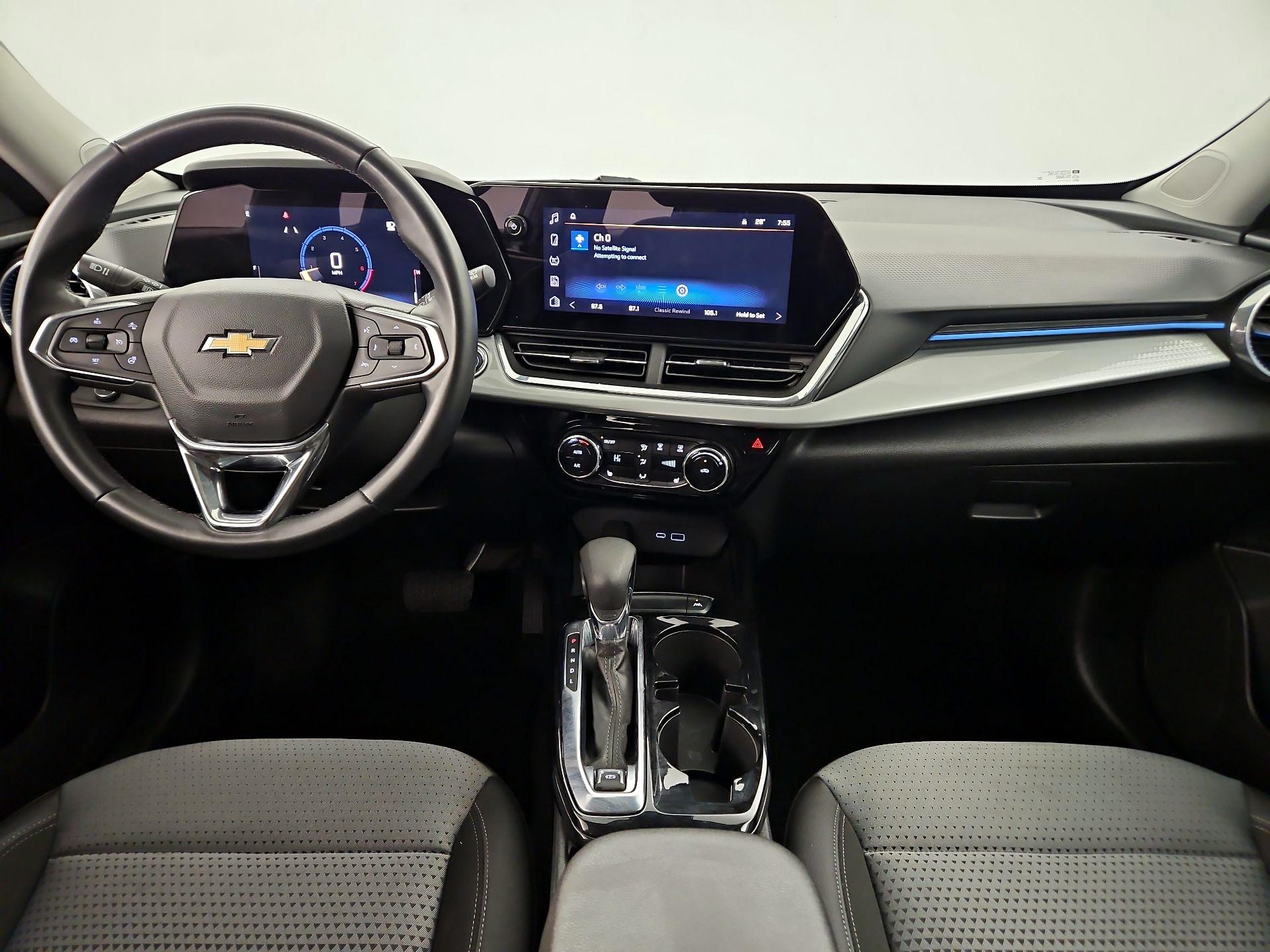 Thumbnail: 2025 Chevrolet Trax - 9