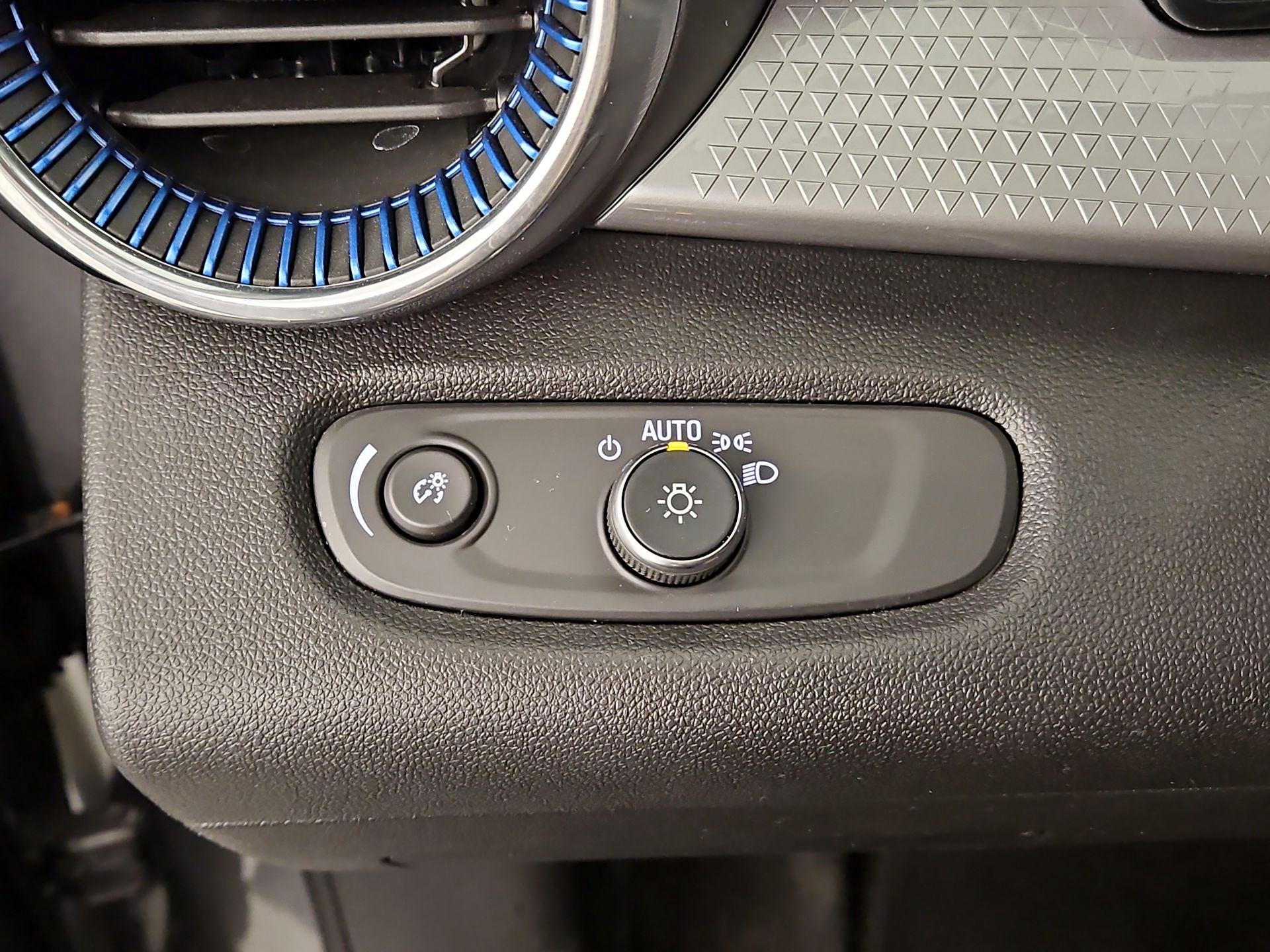 Thumbnail: 2025 Chevrolet Trax - 13