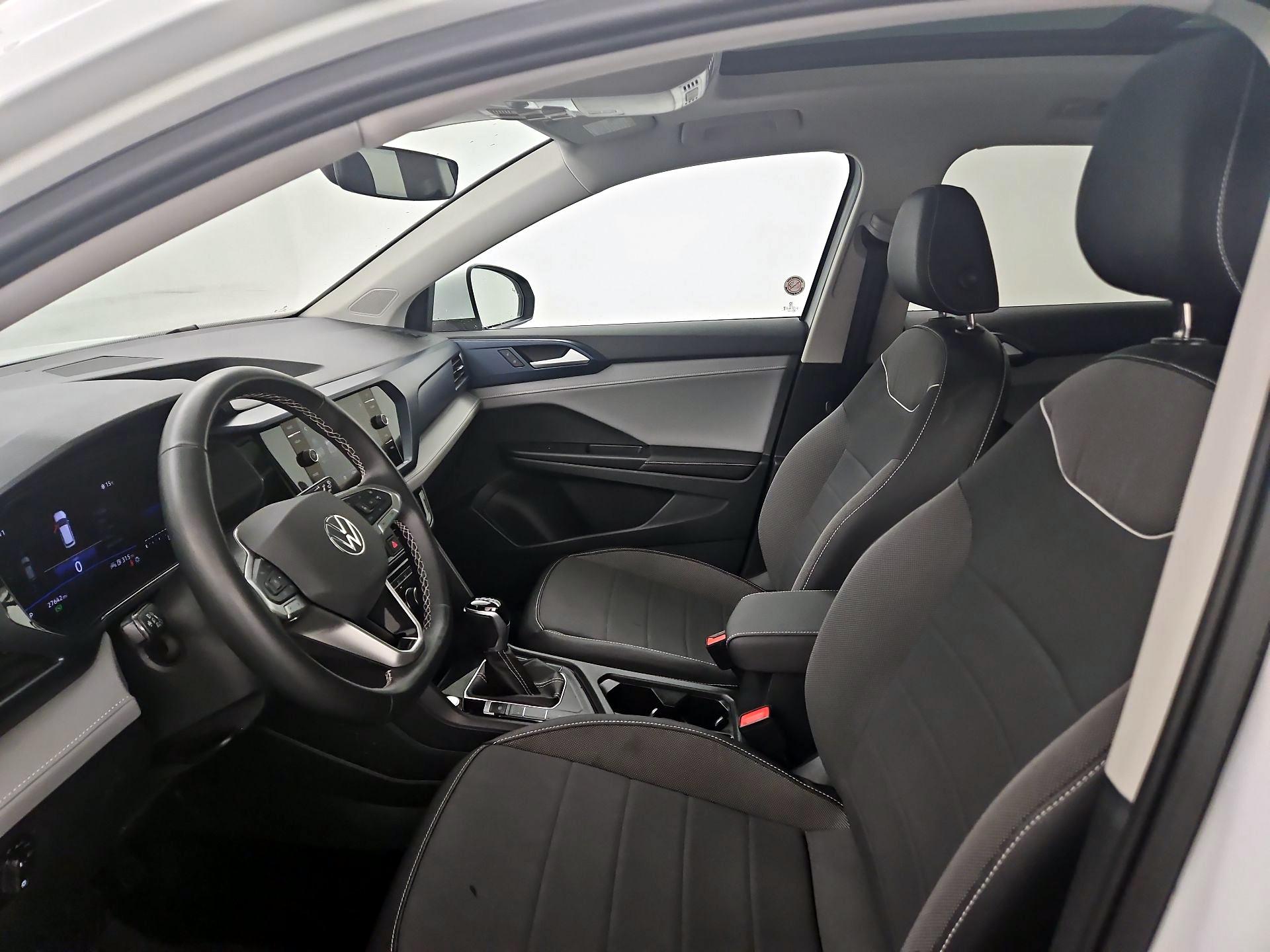 Thumbnail: 2024 Volkswagen Taos - 11