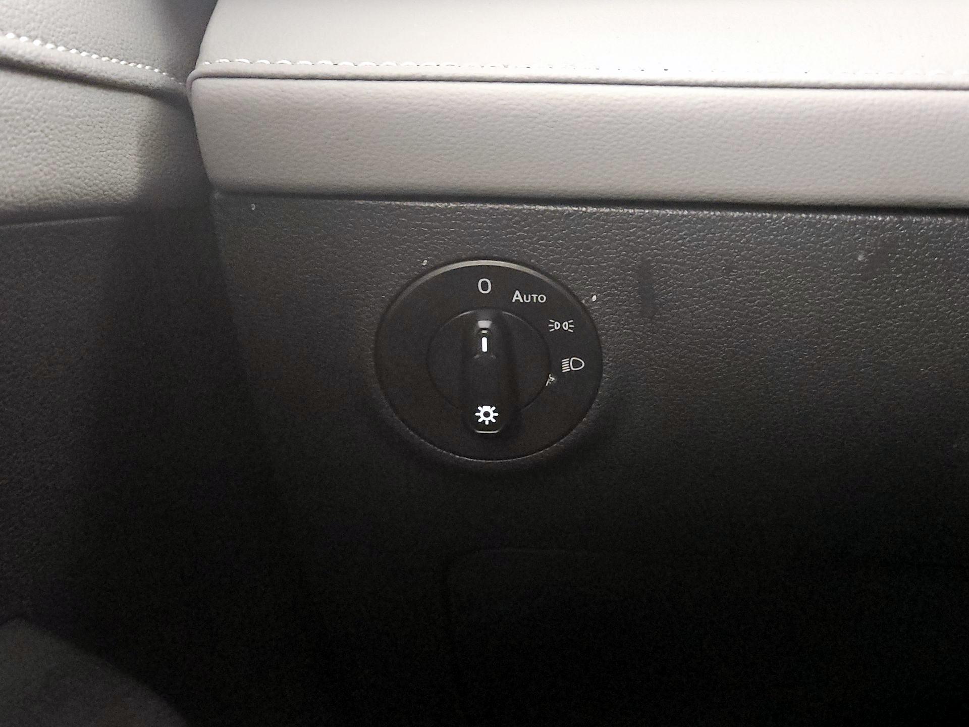 Thumbnail: 2024 Volkswagen Taos - 13