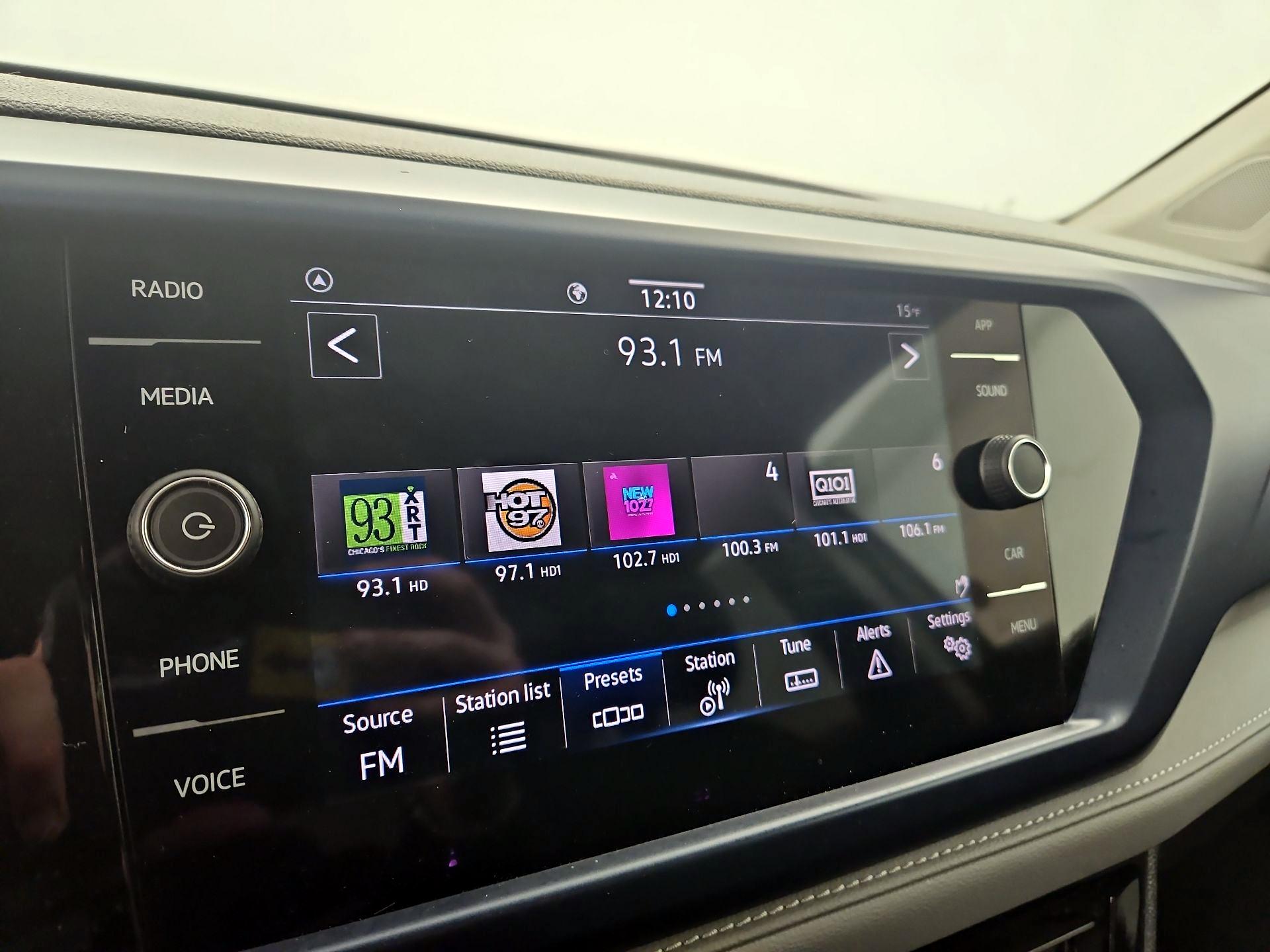 Thumbnail: 2024 Volkswagen Taos - 15