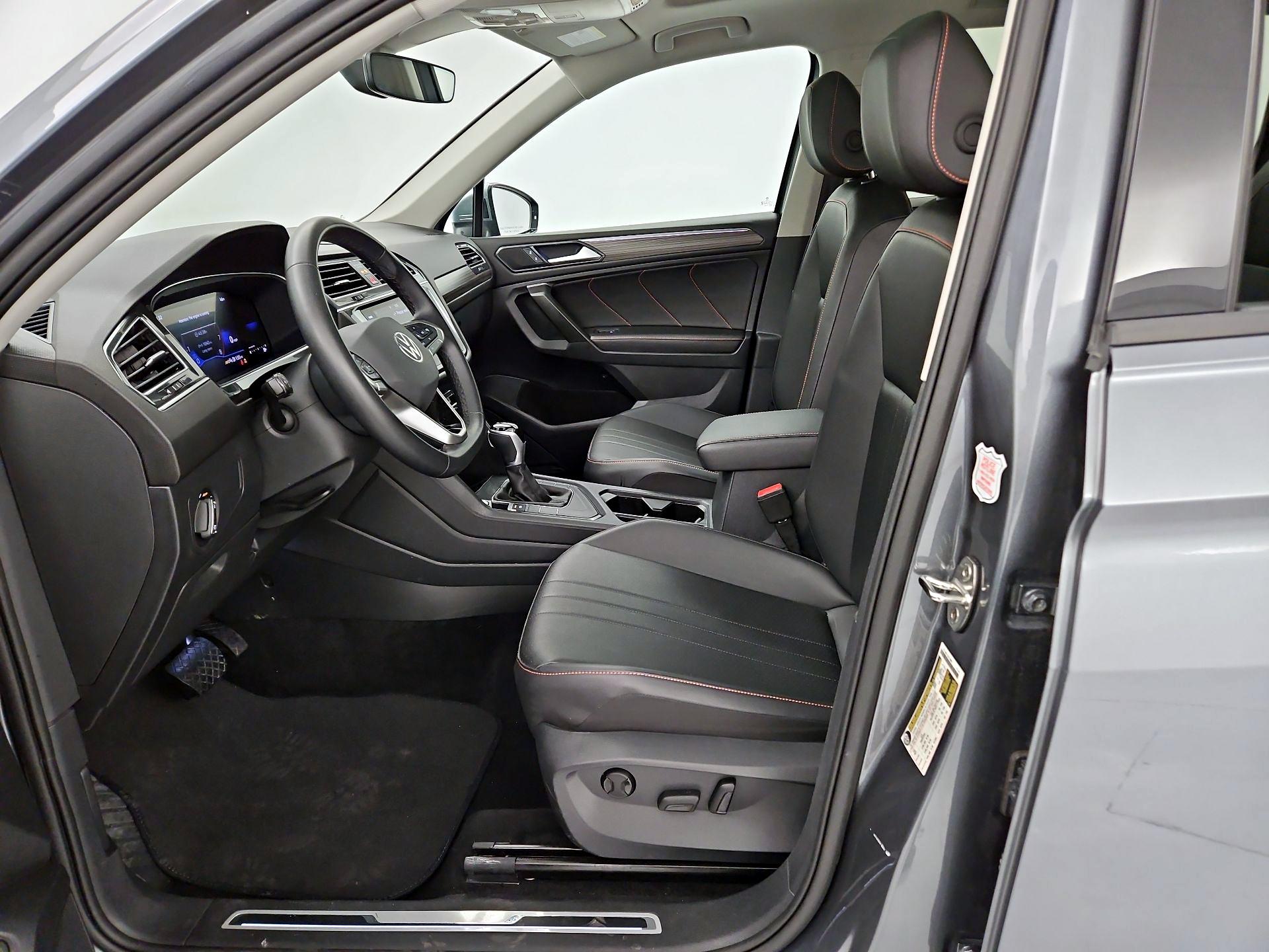 Thumbnail: 2024 Volkswagen Tiguan - 11