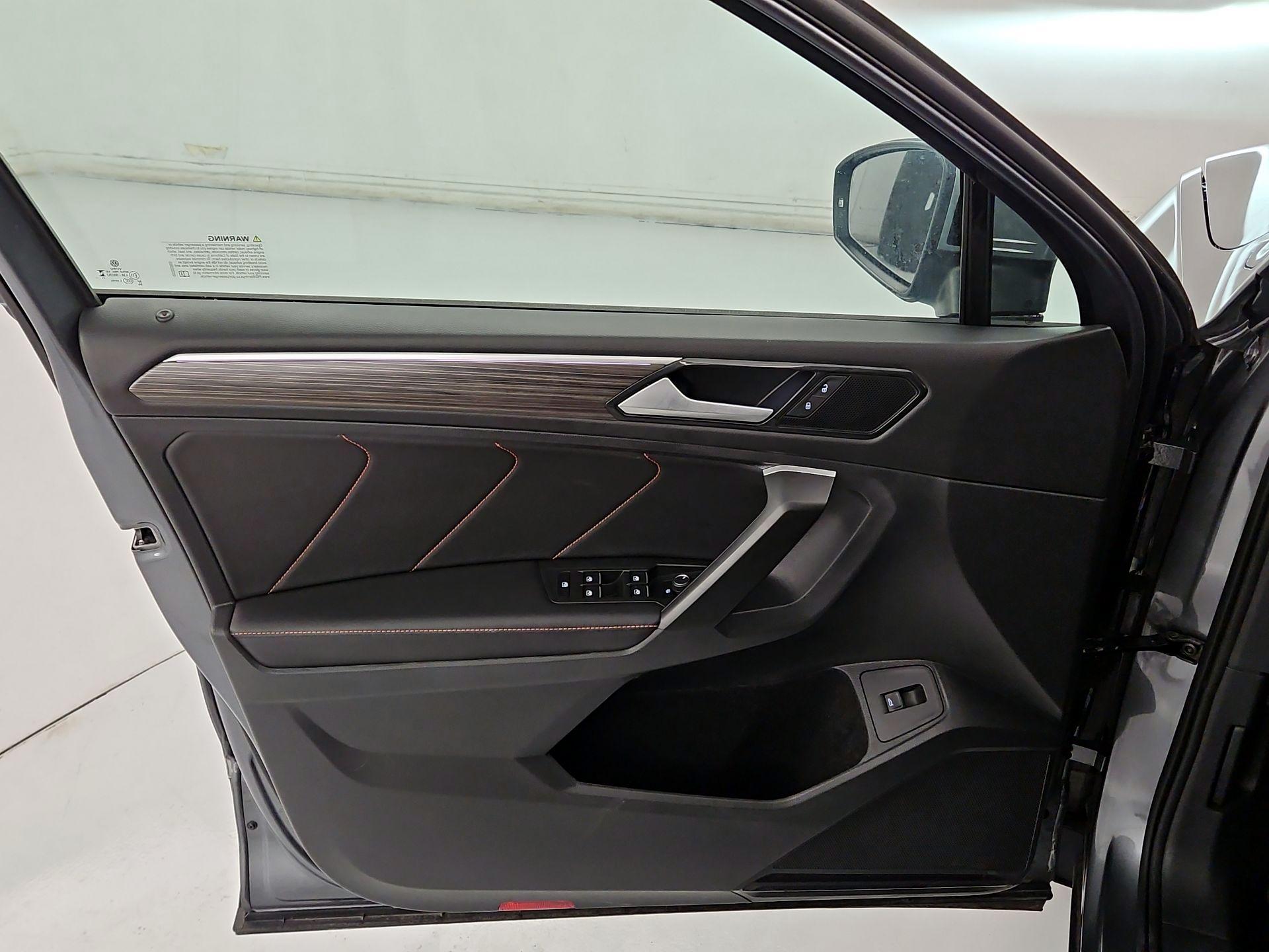 Thumbnail: 2024 Volkswagen Tiguan - 12