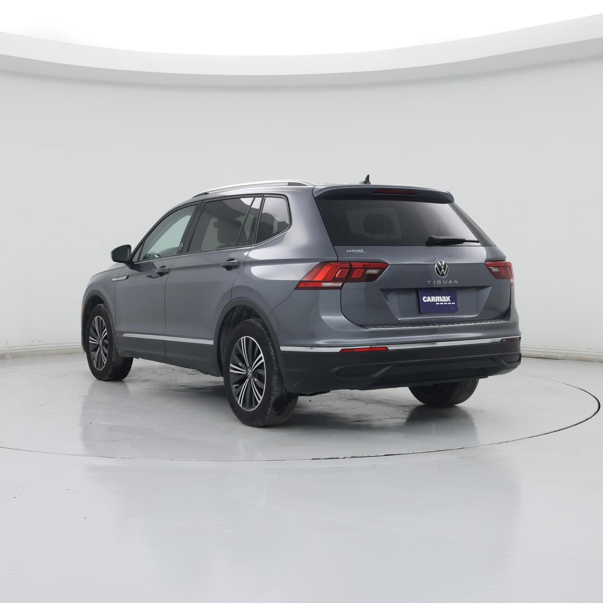 Thumbnail: 2024 Volkswagen Tiguan - 2