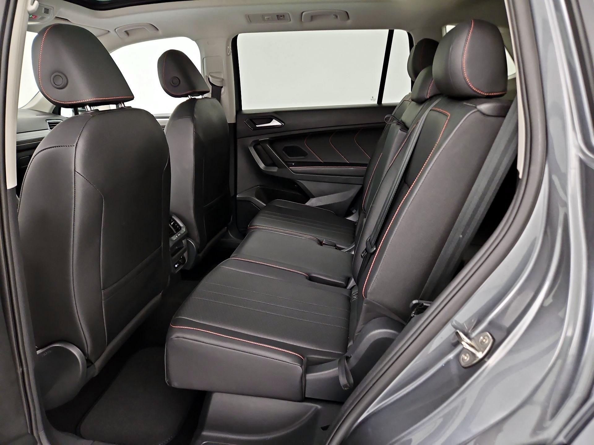 Thumbnail: 2024 Volkswagen Tiguan - 20