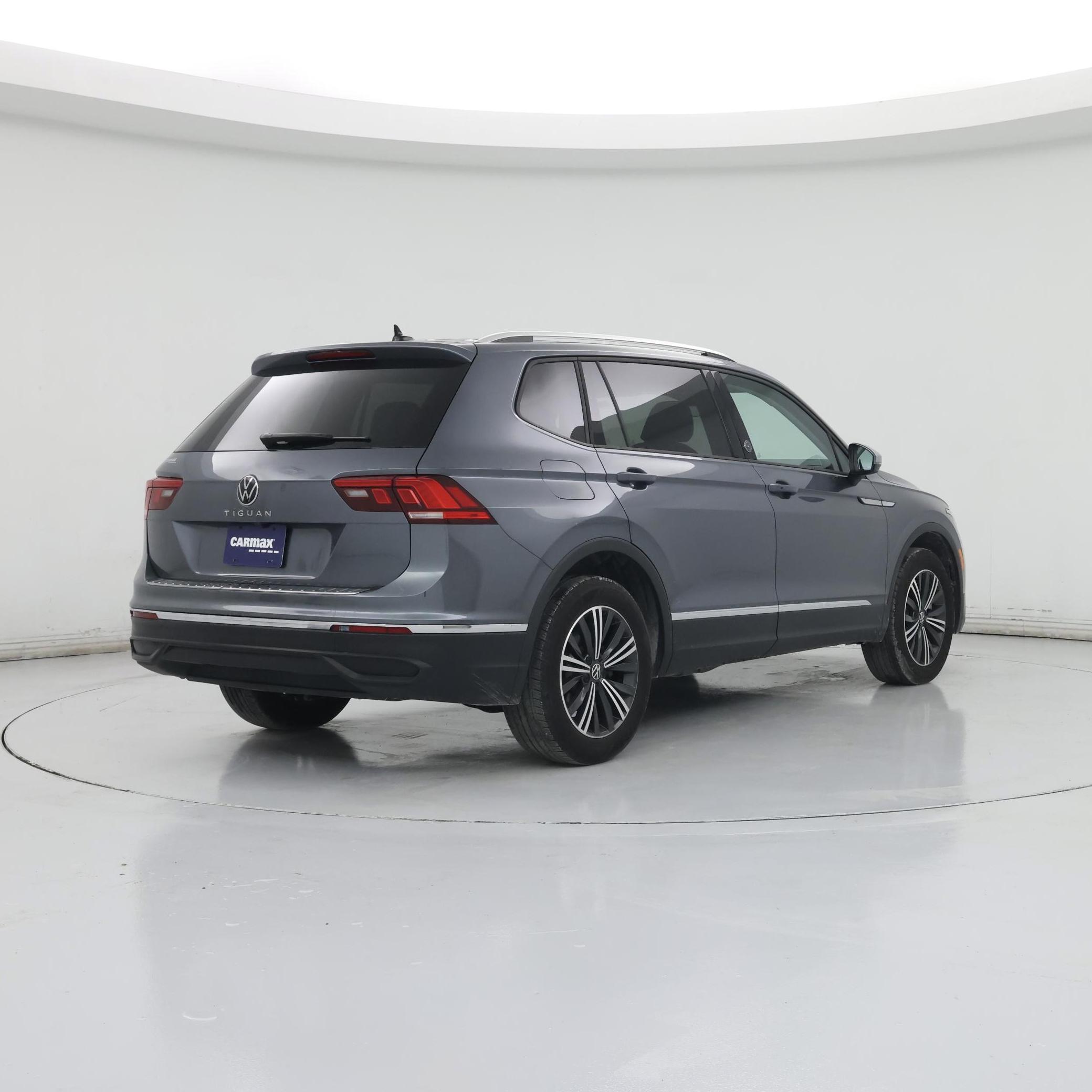 Thumbnail: 2024 Volkswagen Tiguan - 8