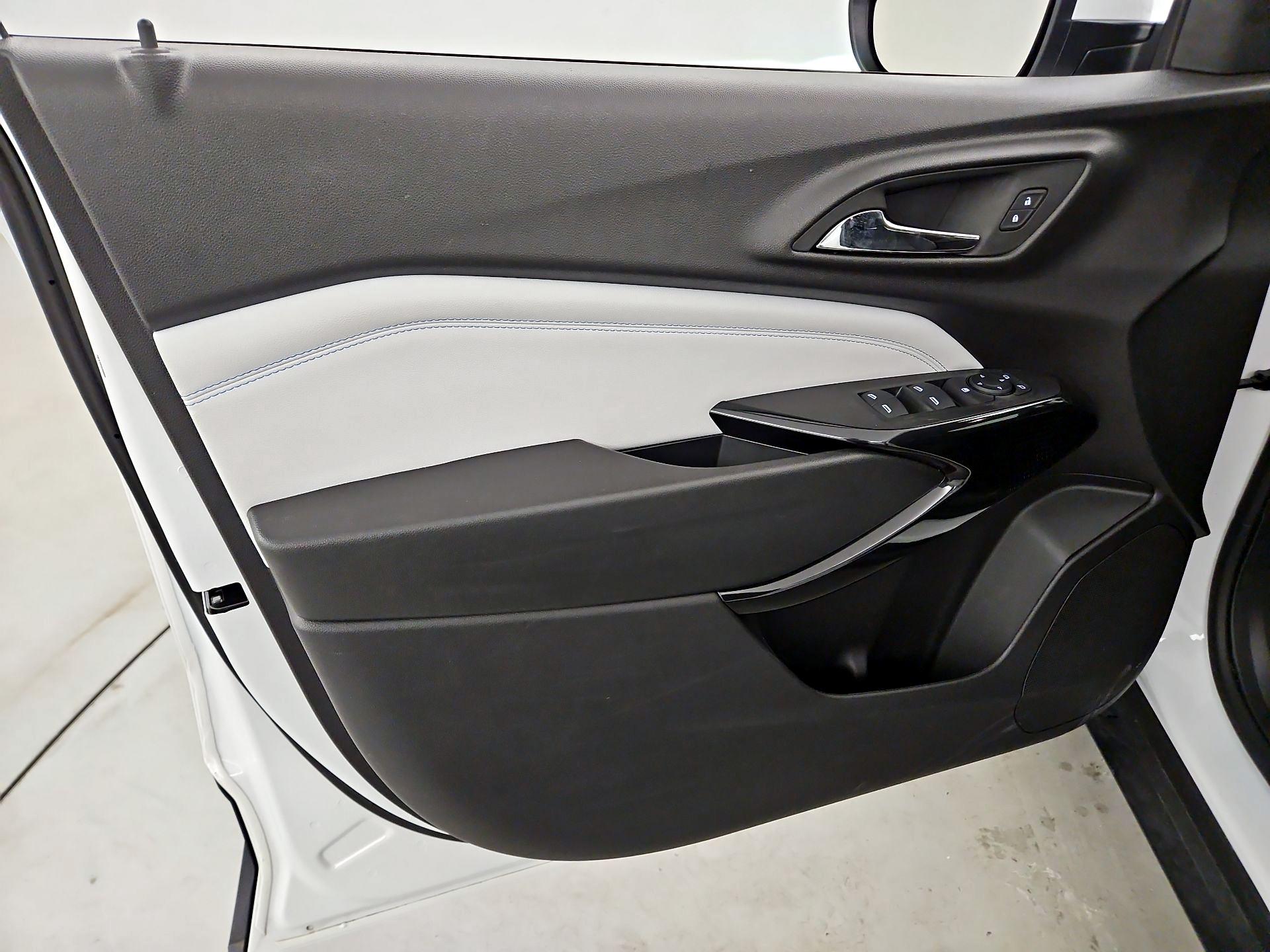 Thumbnail: 2025 Chevrolet Trax - 12