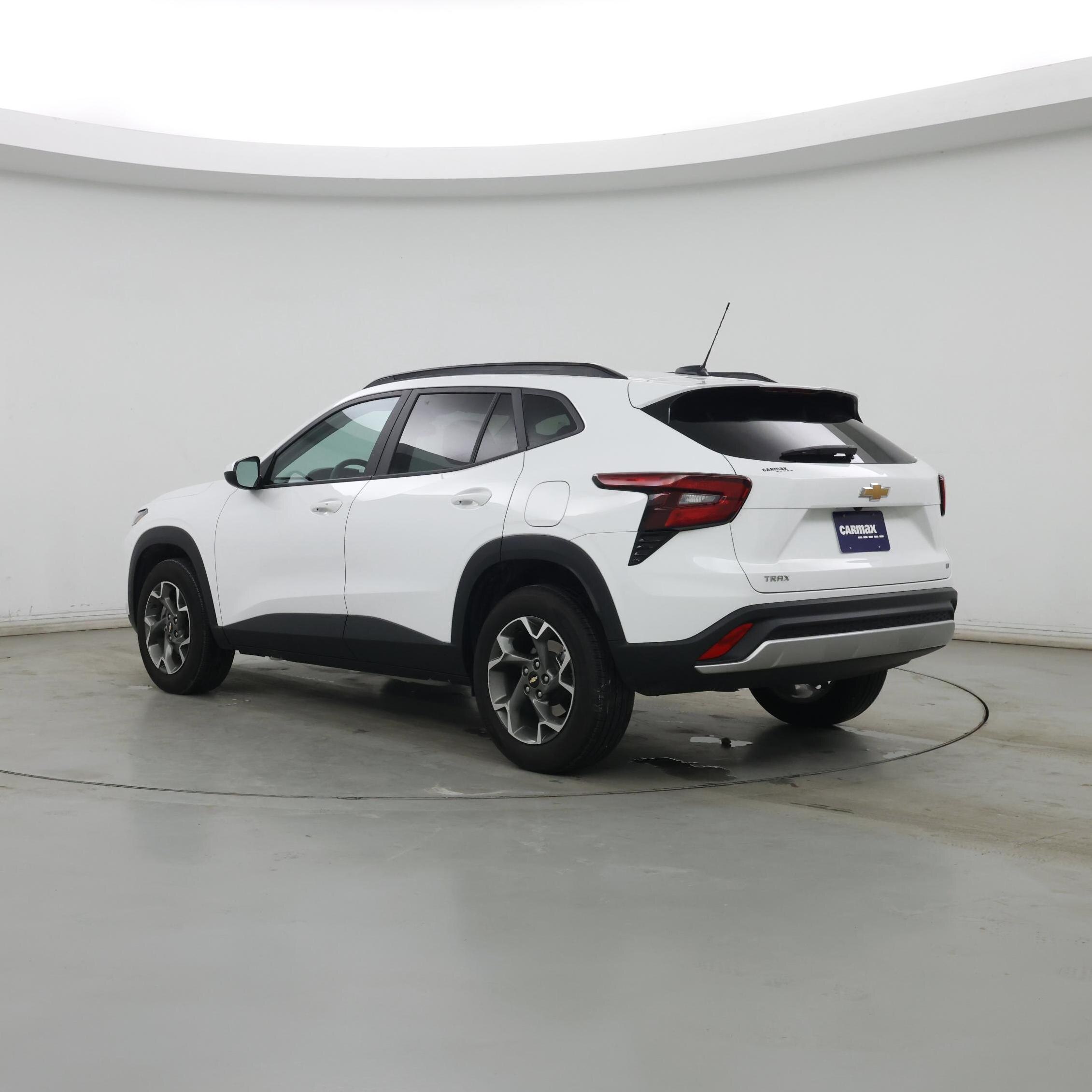 Thumbnail: 2025 Chevrolet Trax - 2