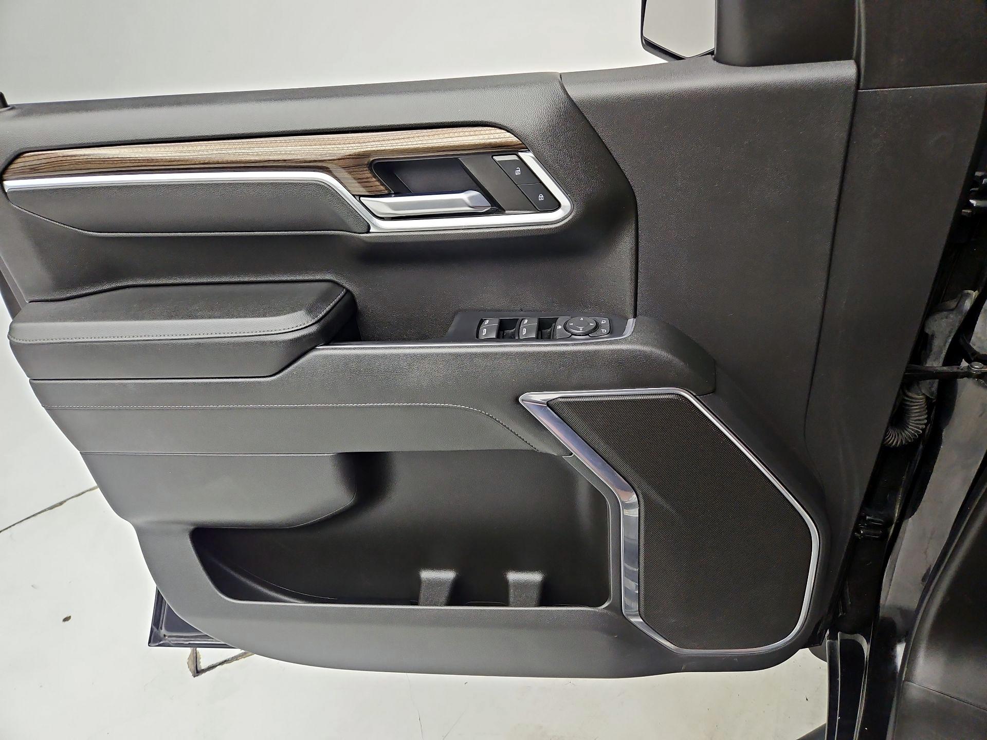 Thumbnail: 2023 Chevrolet Silverado 1500 - 12