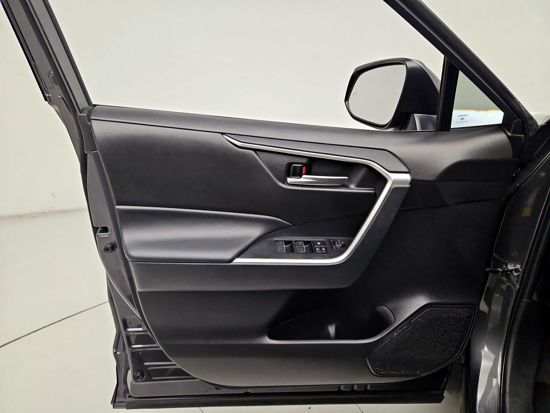 Thumbnail: 2024 Toyota RAV4 - 12