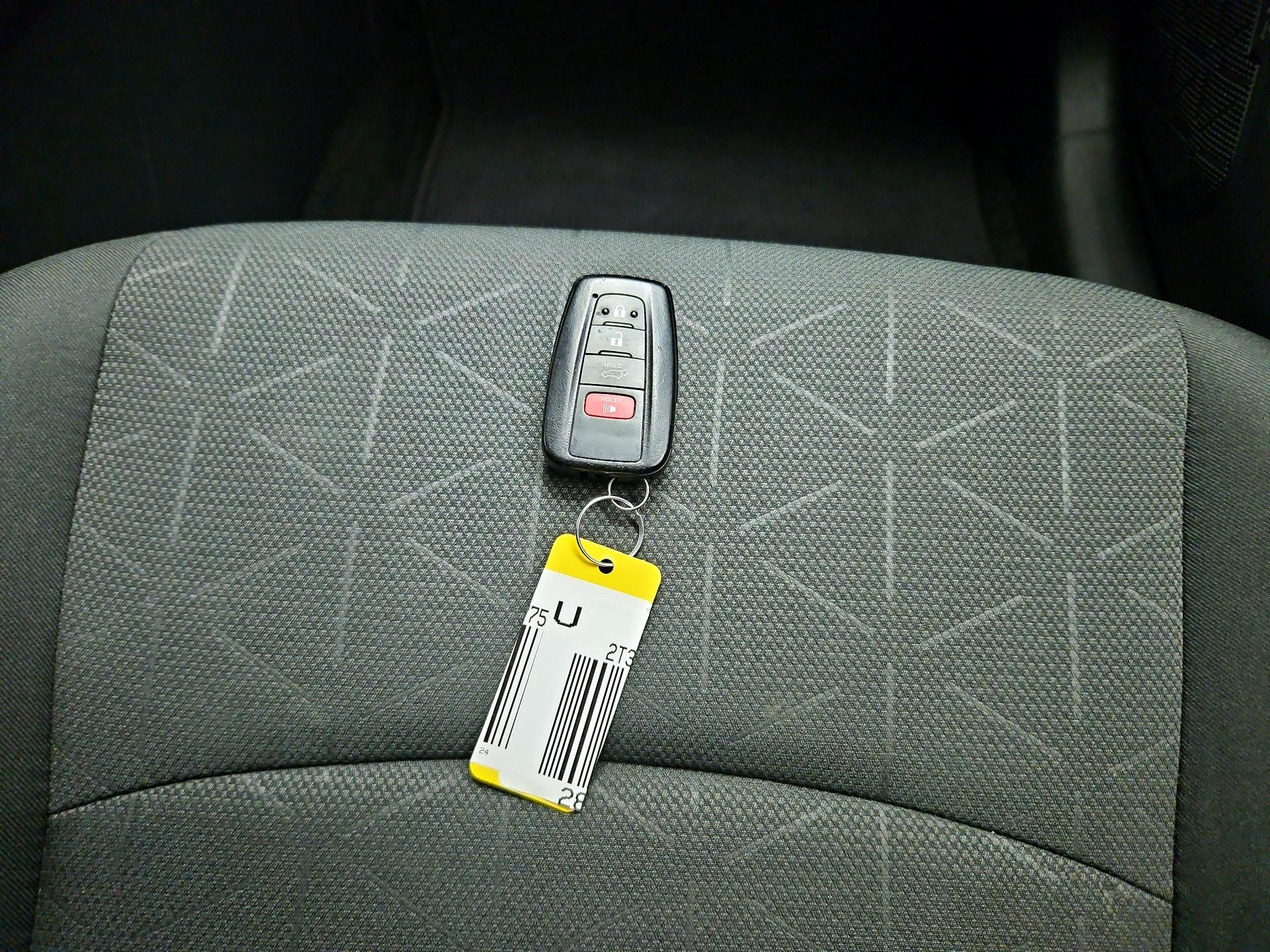 Thumbnail: 2024 Toyota RAV4 - 20